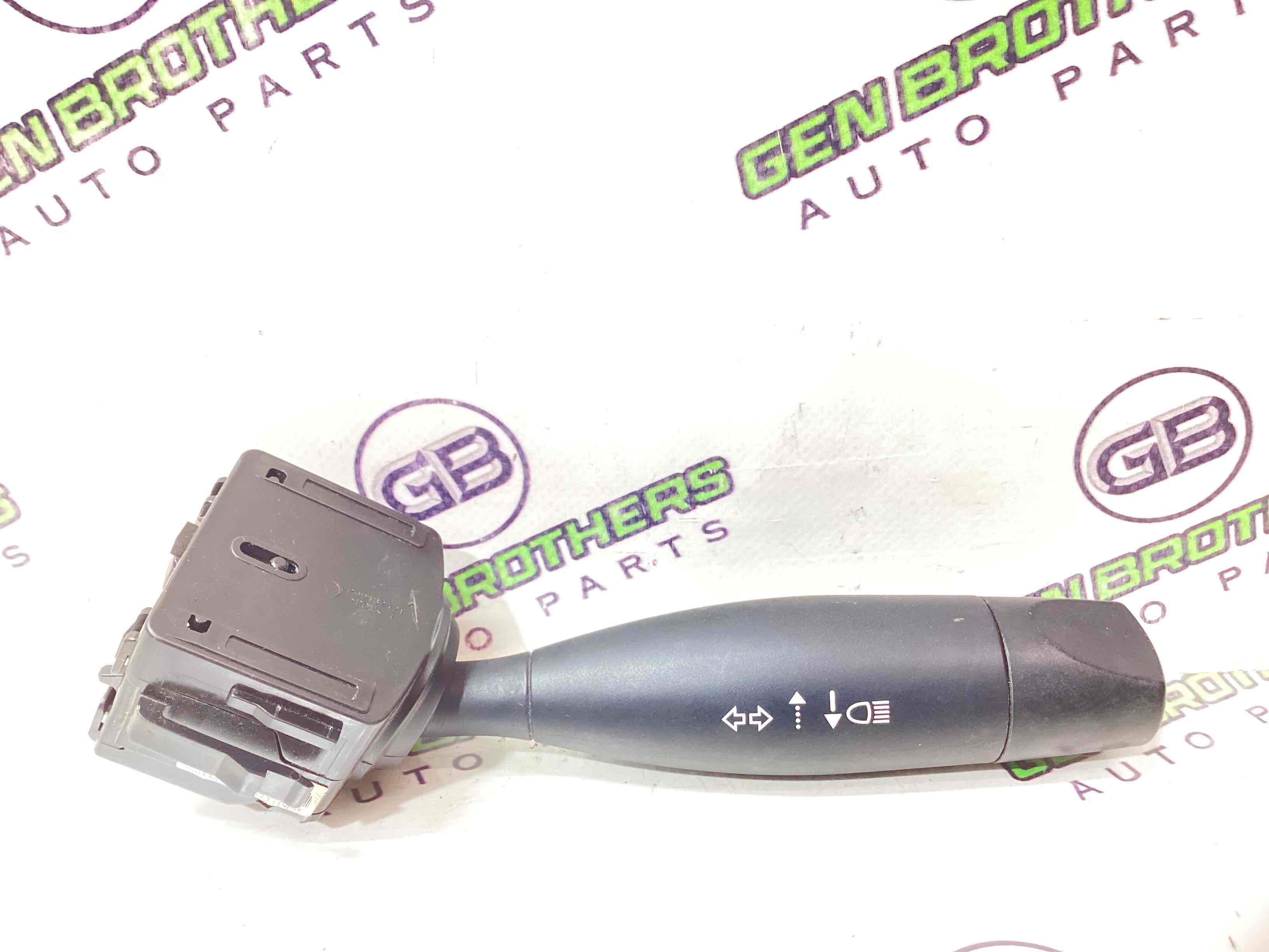 Перемикач підрульовий метелик