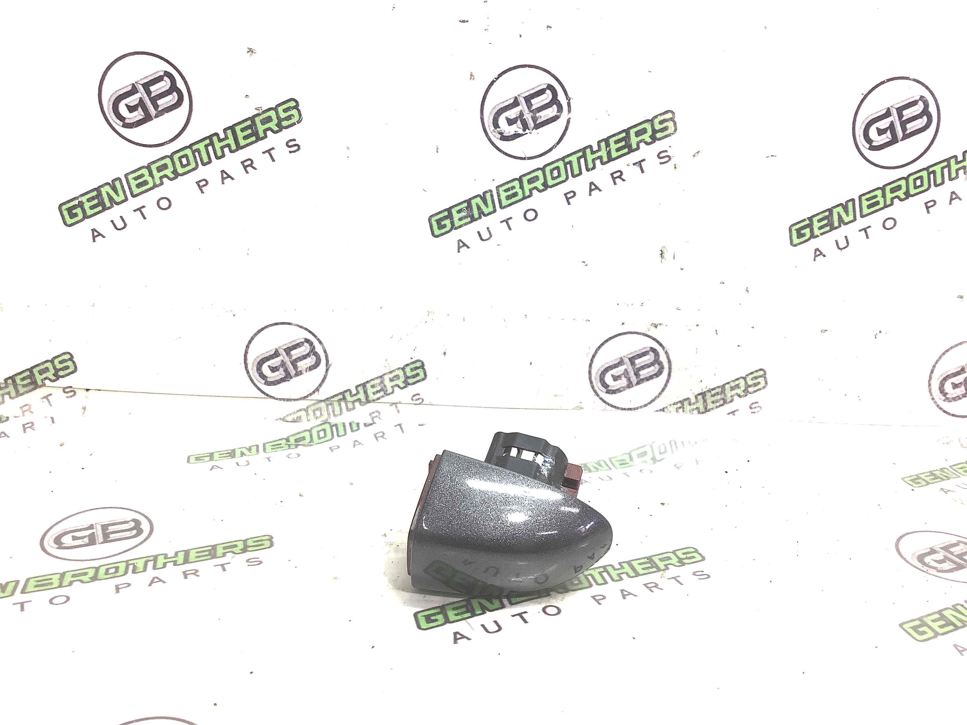 Заглушка ручки дверей