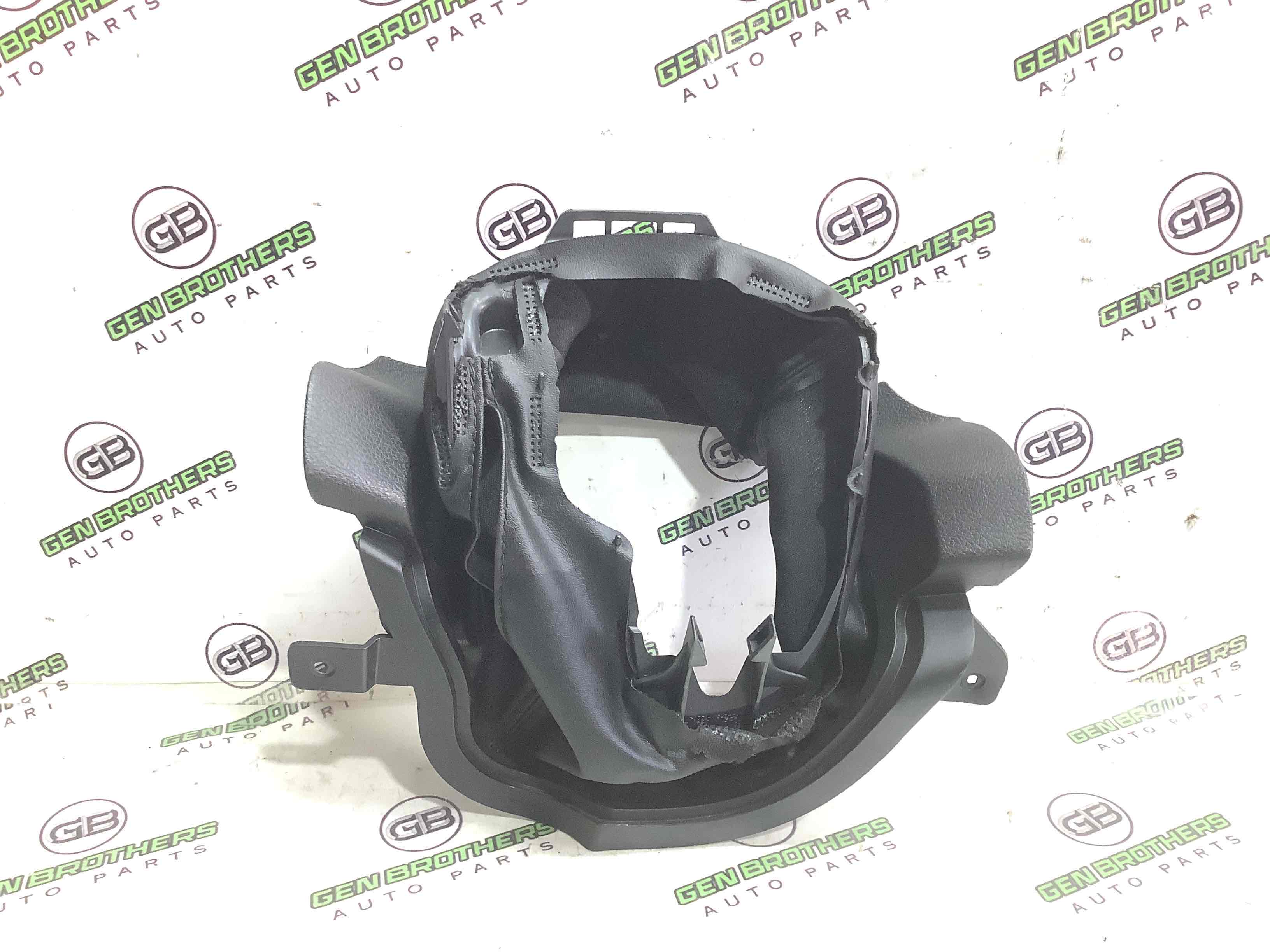 Оздоблення керма та кермової колонки