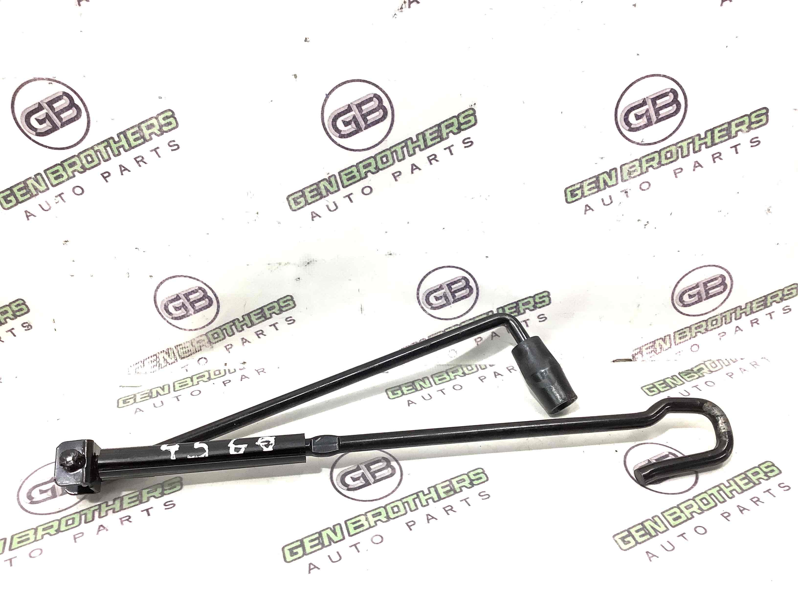 Ключ домкрата