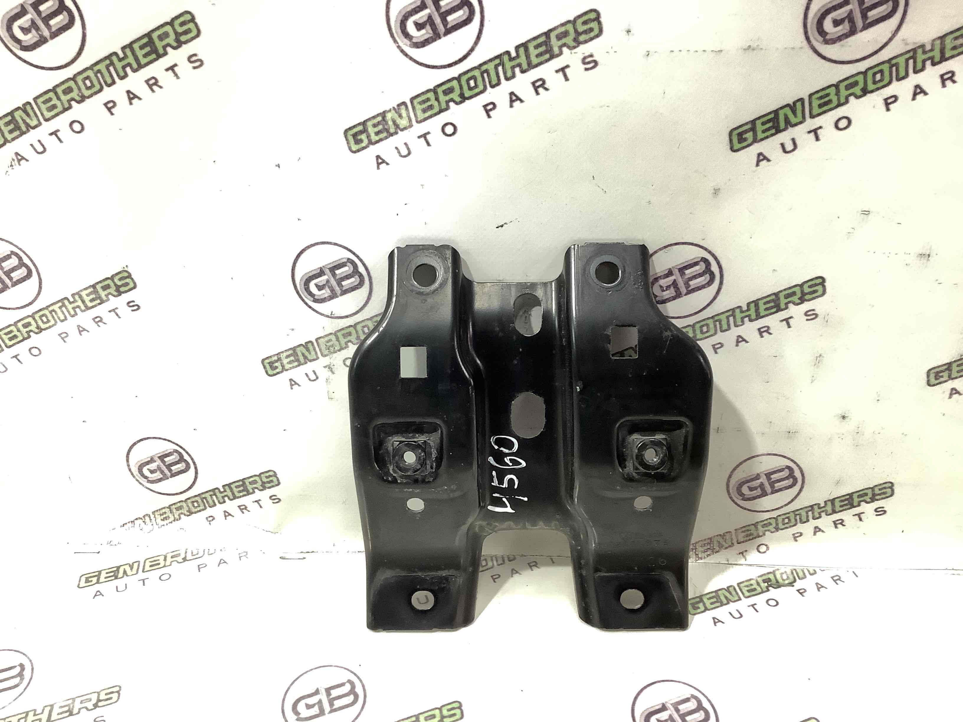 Кріплення, кронштейн