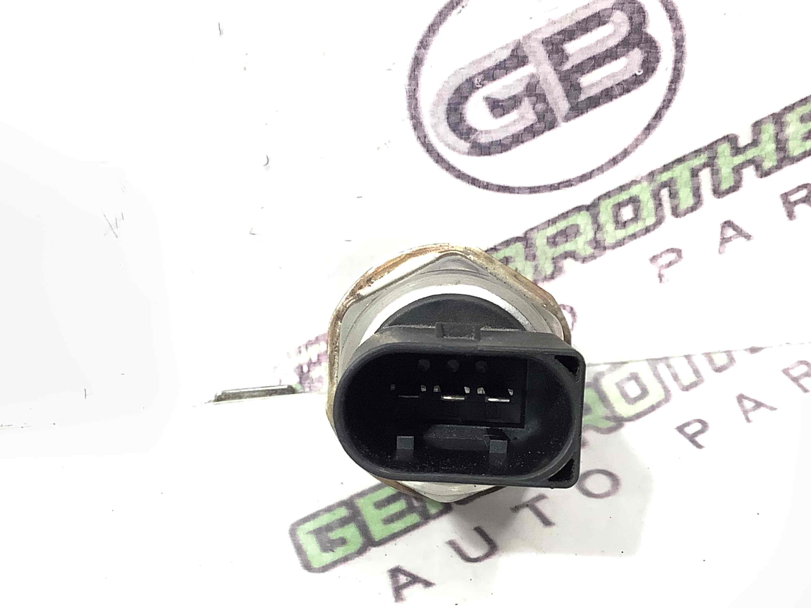 Датчик тиску палива