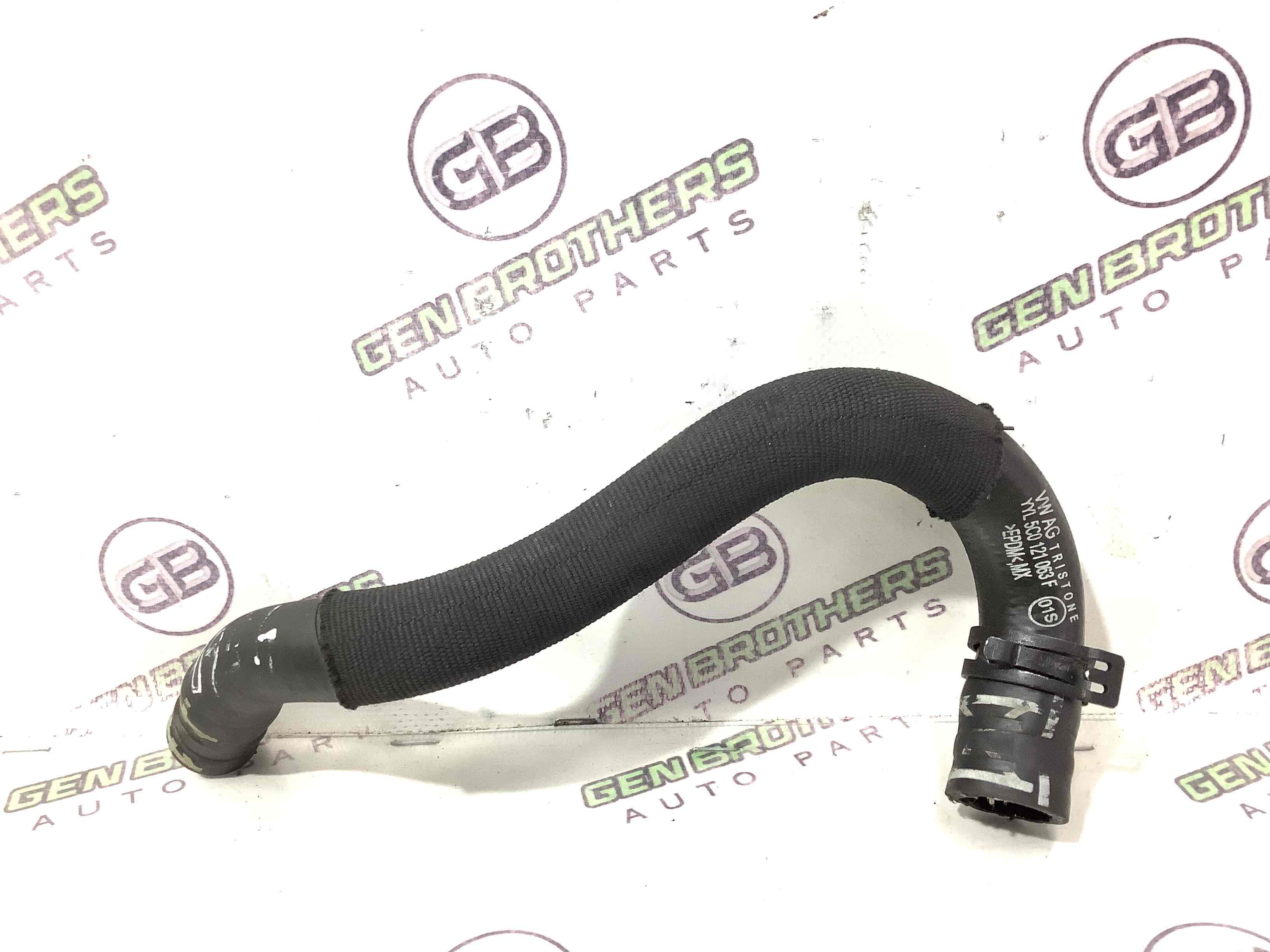 Патрубок трубопровід, шланг