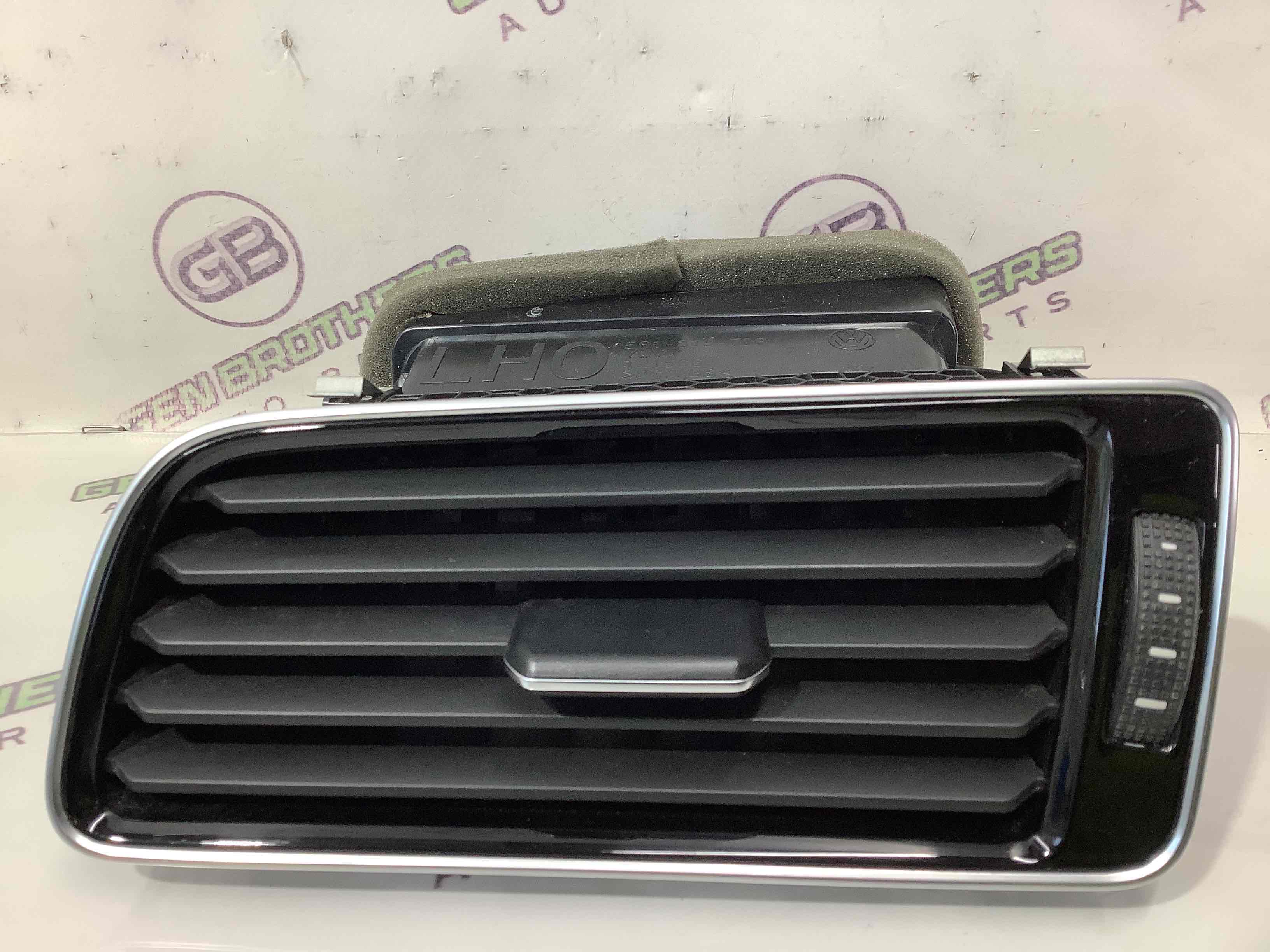 Дефлектор обдування салону