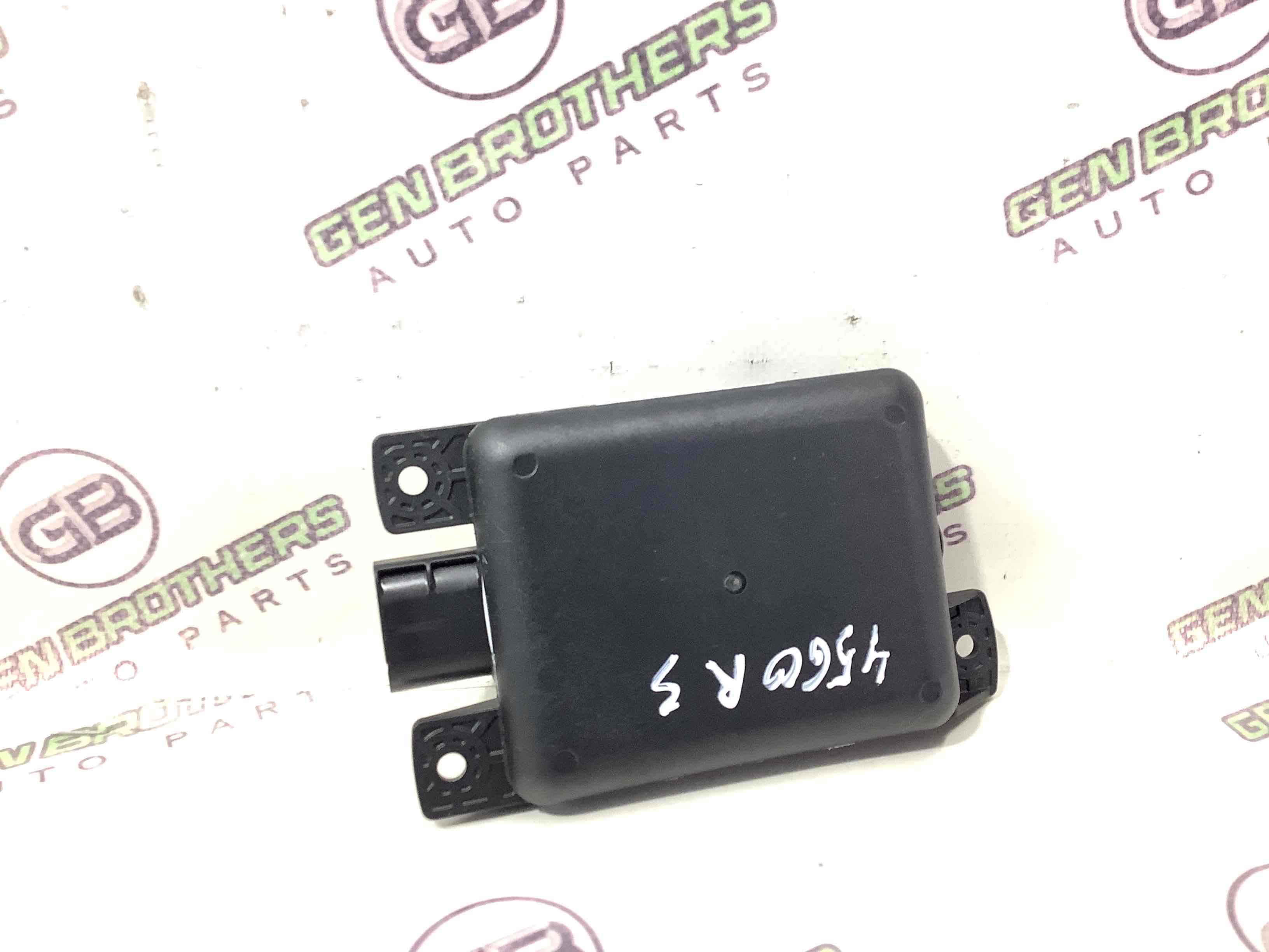 Датчик сліпої зони, кріплення датчика