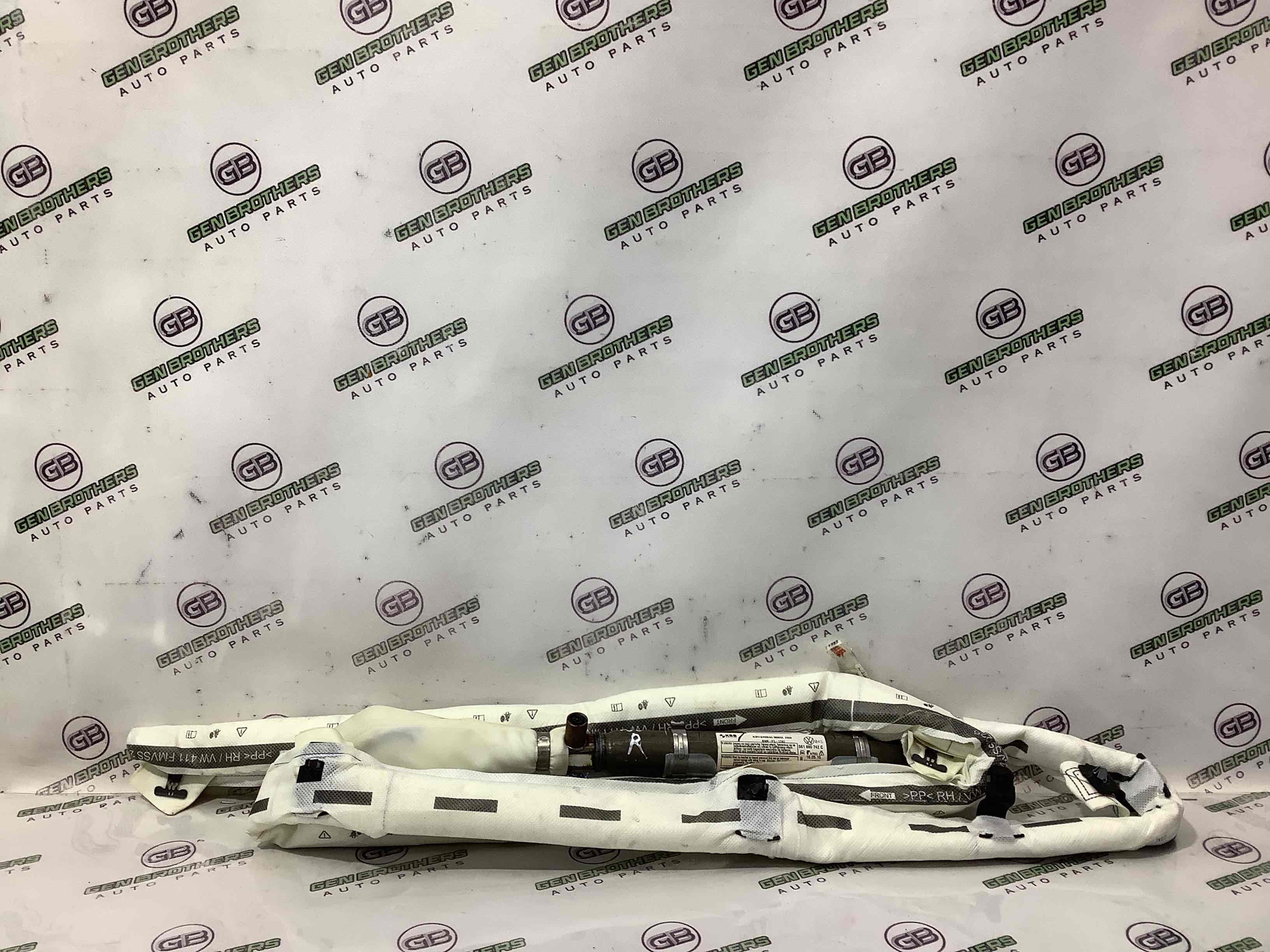 Подушка безпеки збоку шторка