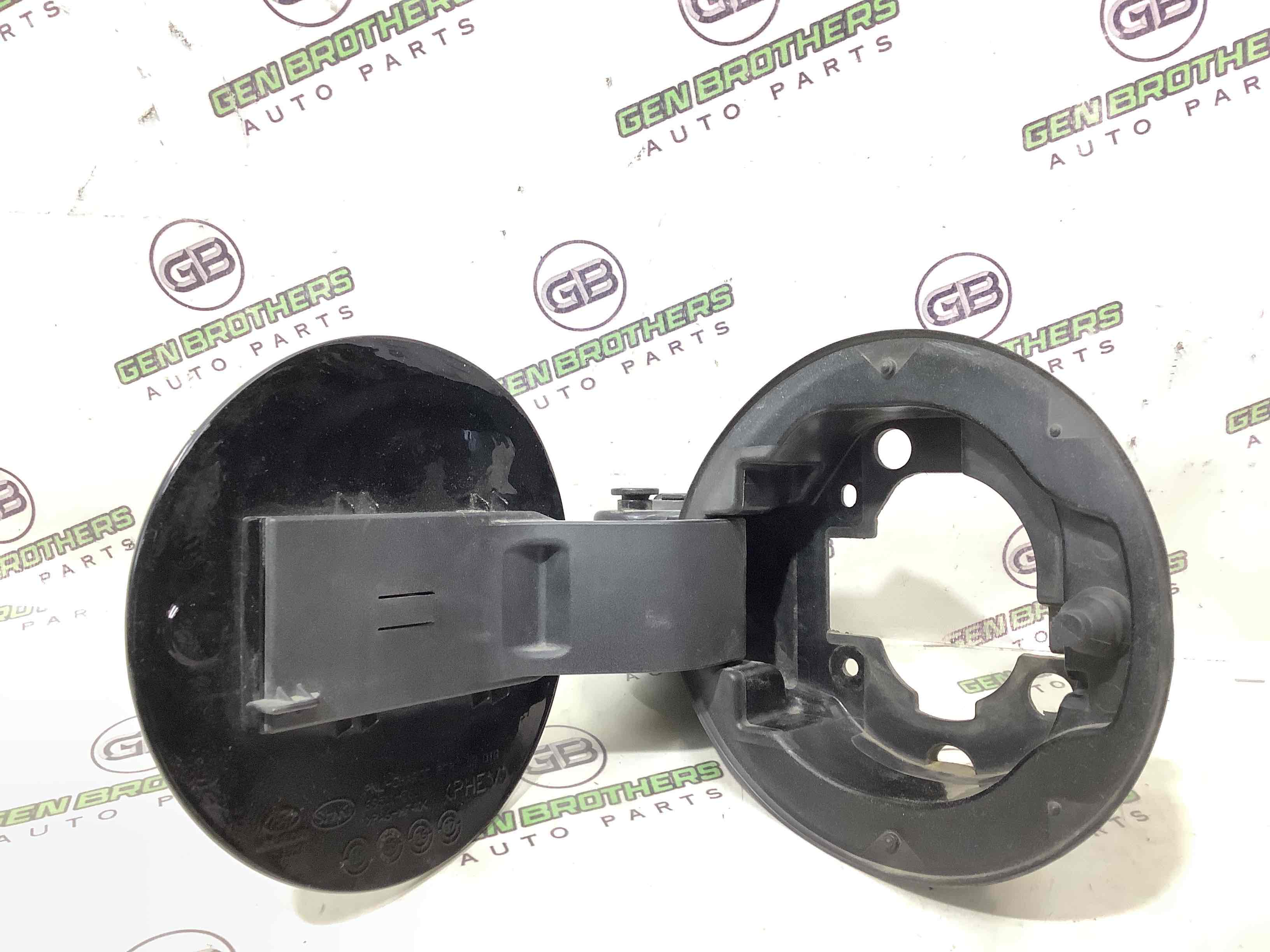 Лючок бензобака