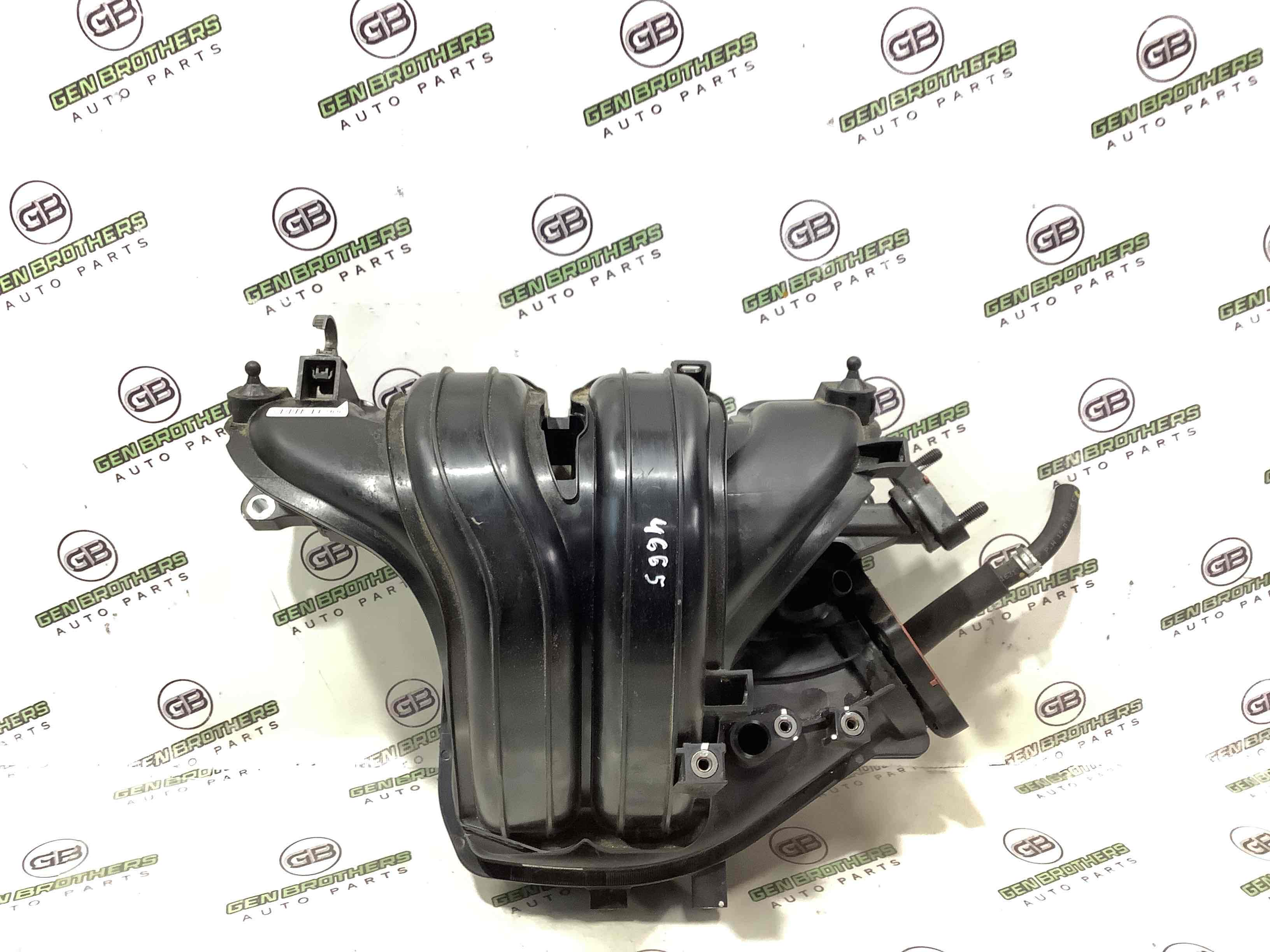 Колектор впускний