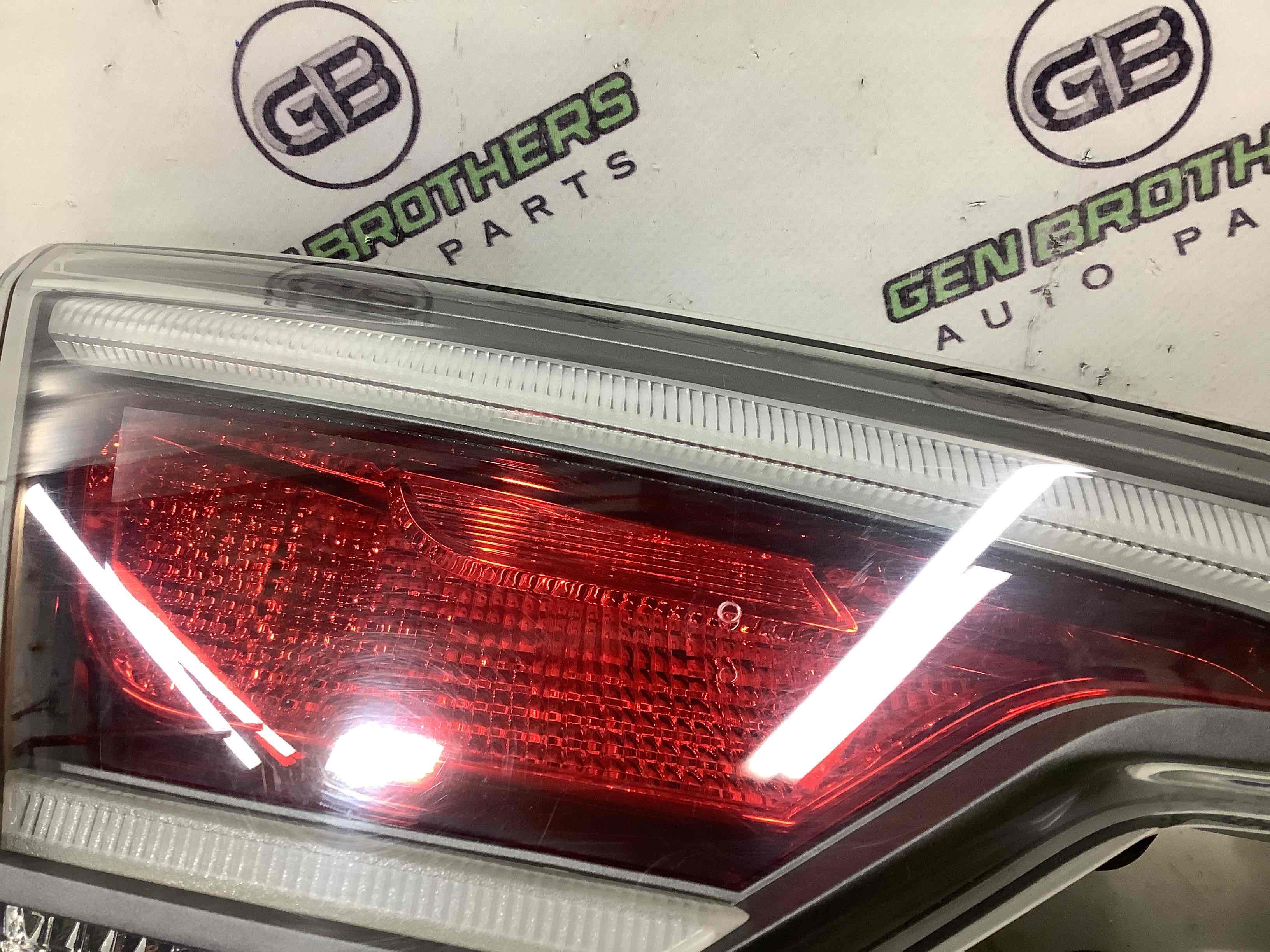 Ліхтар задній лівий