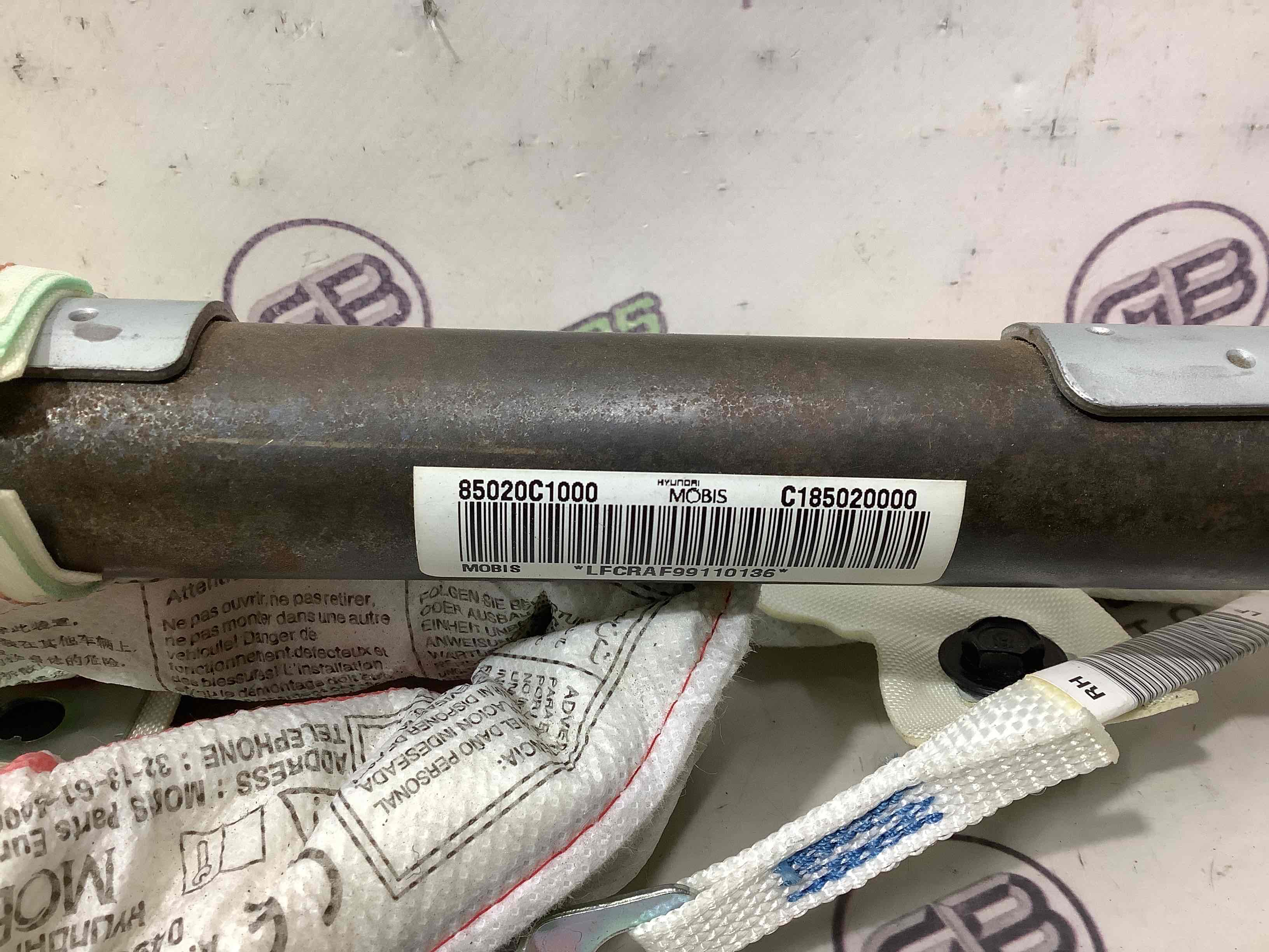 Подушка безпеки збоку шторка