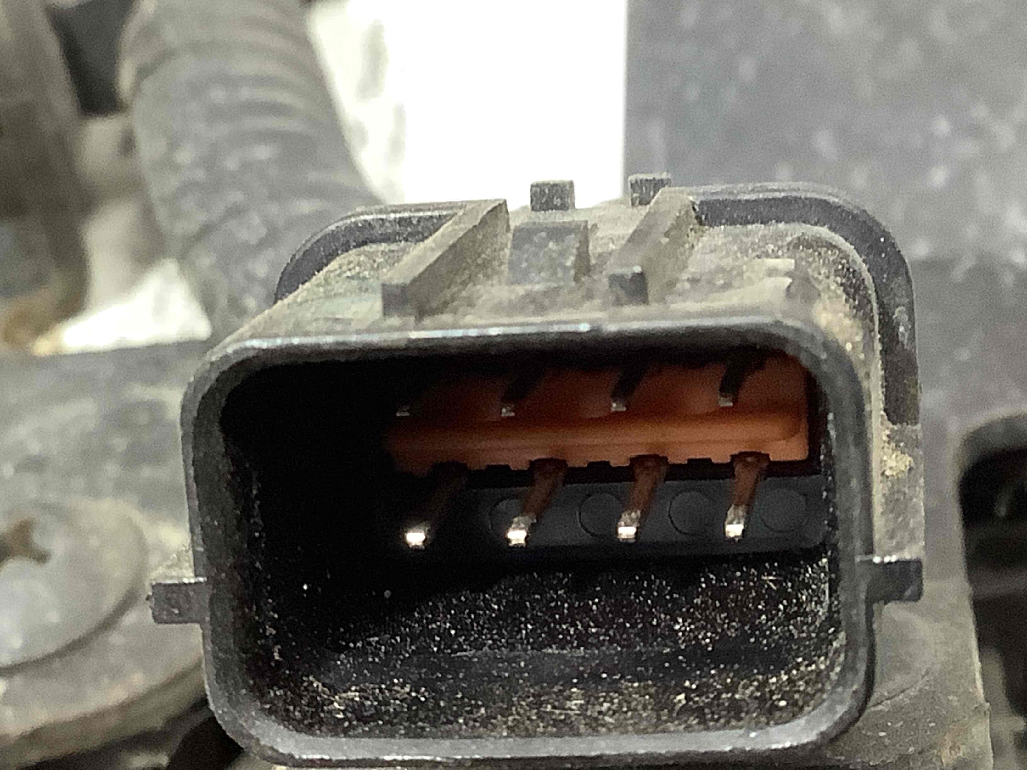 Датчик сліпої зони, кріплення датчика