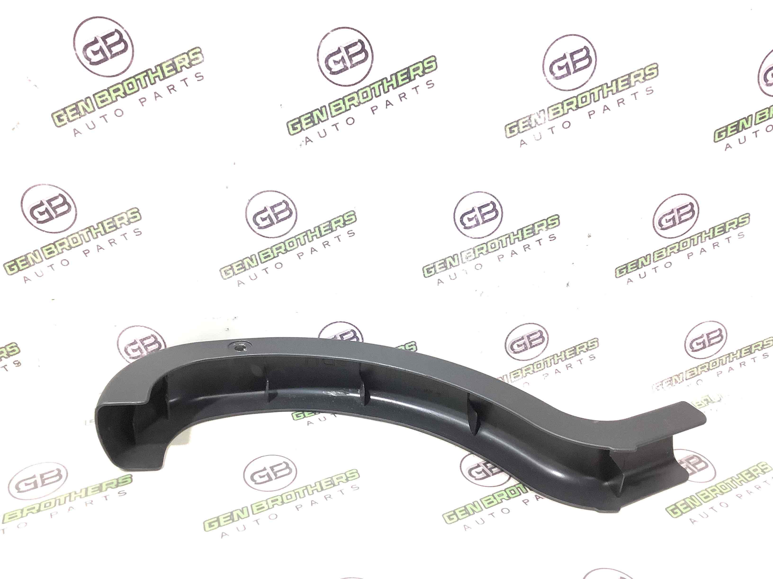 Накладка петлі кришки багажника