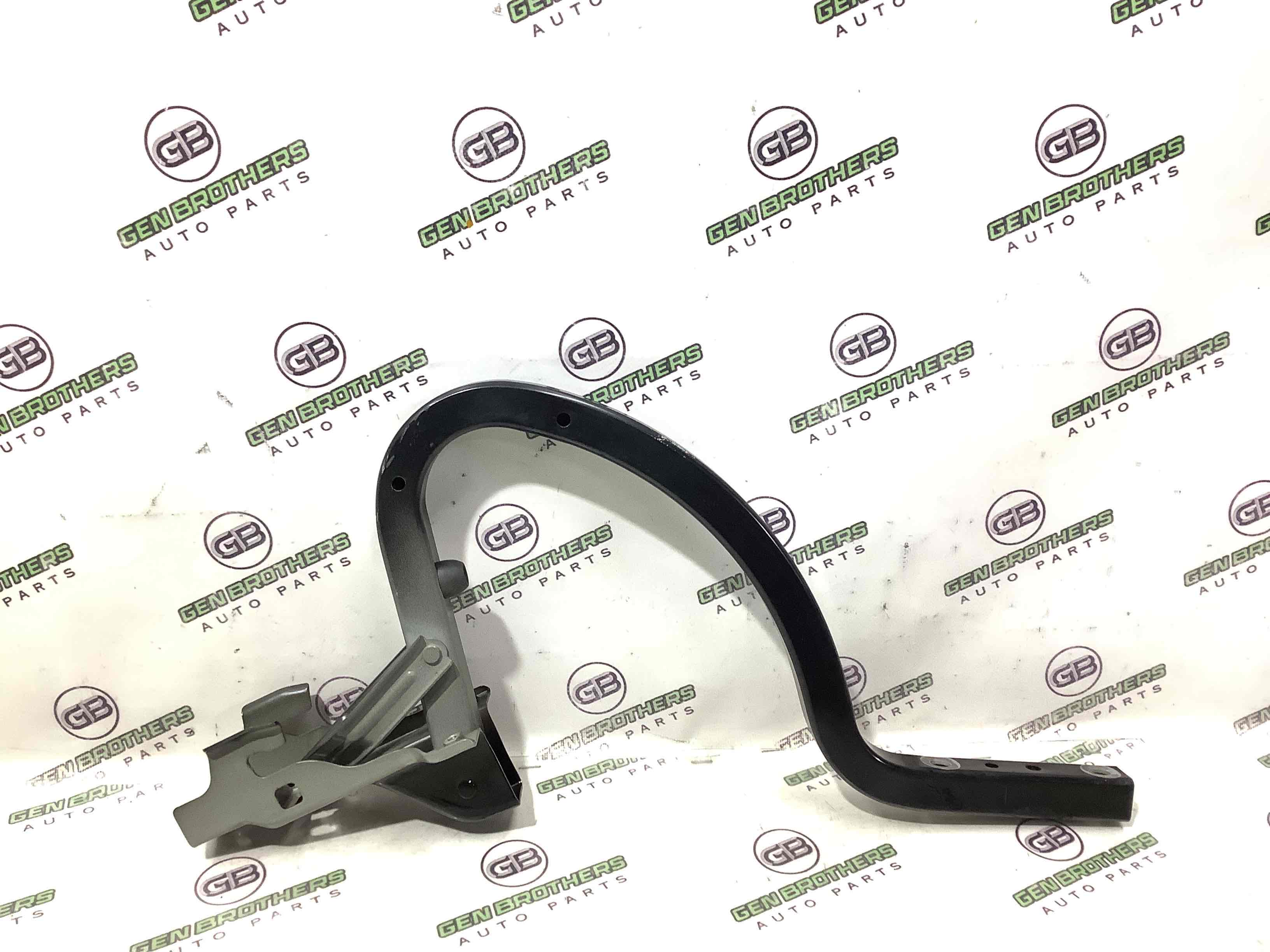 Петля кришки багажника, двері багажника