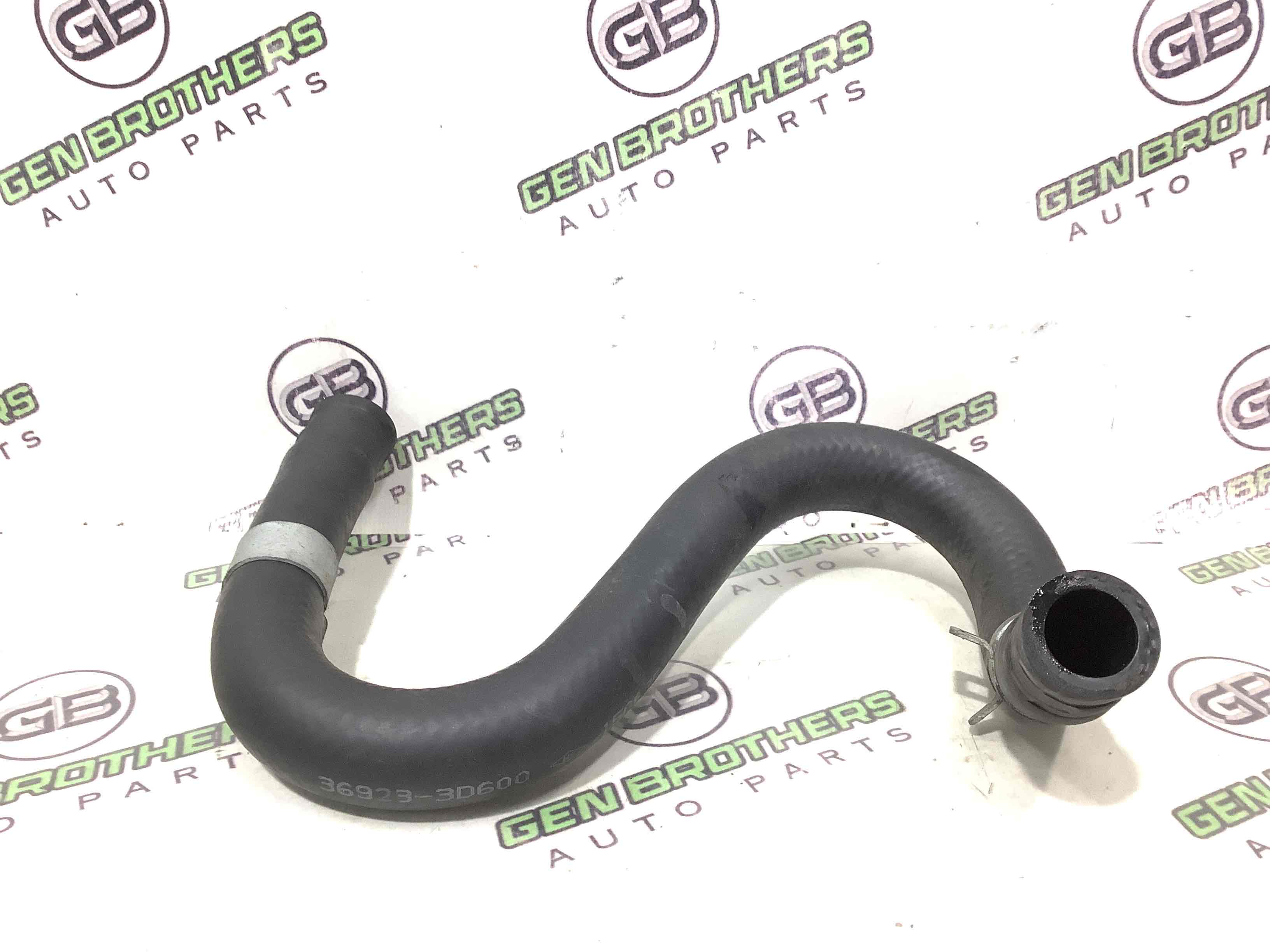 Патрубок трубопровід, шланг