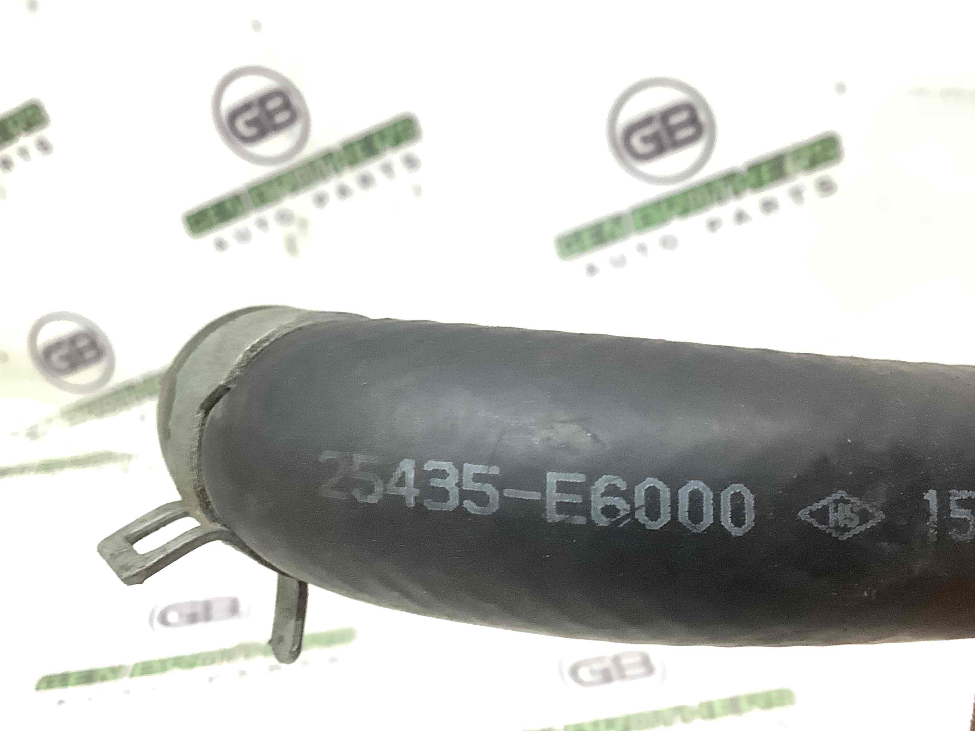 Патрубок трубопровід, шланг