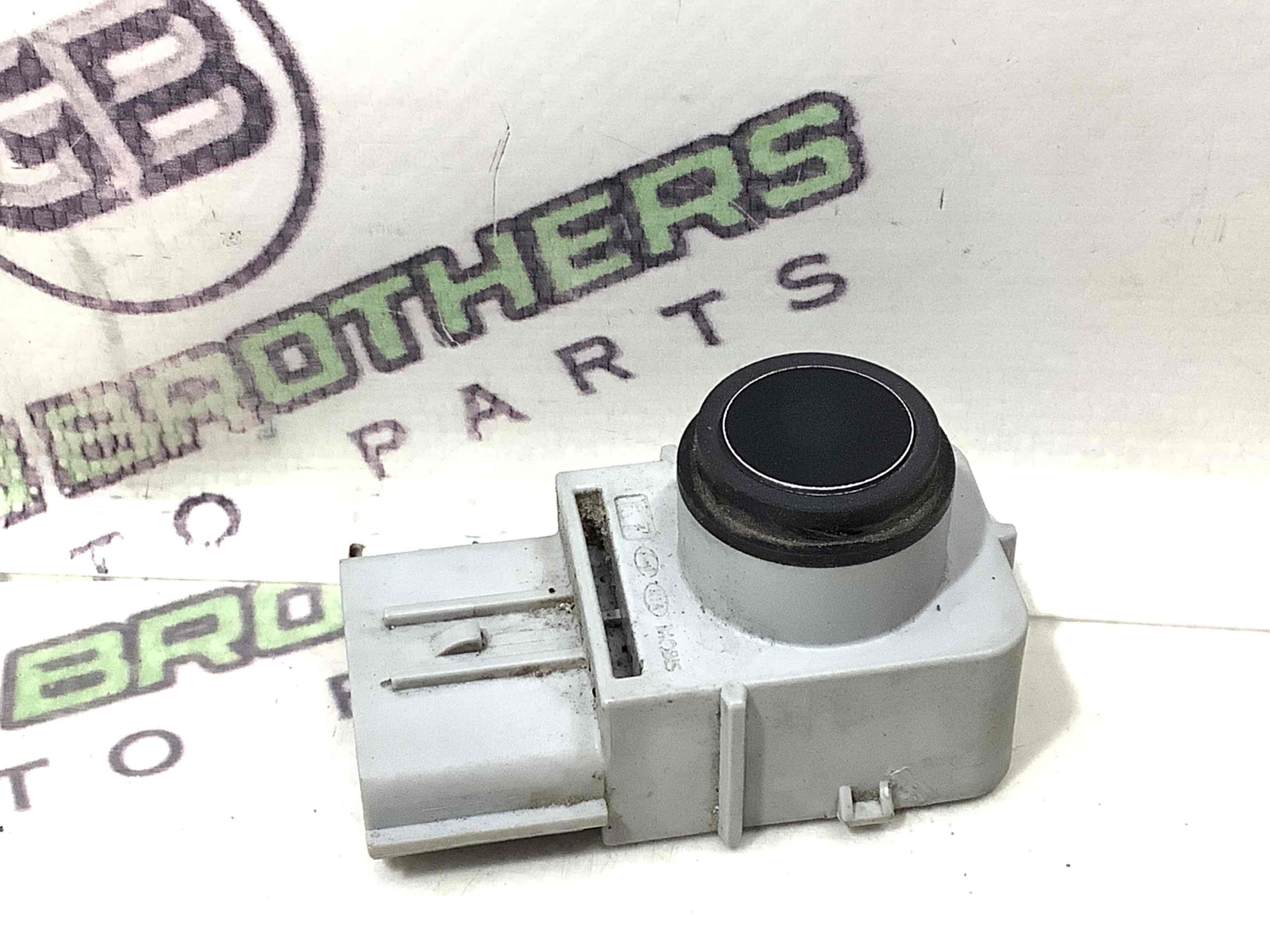 Парктронік, кріплення, корпус