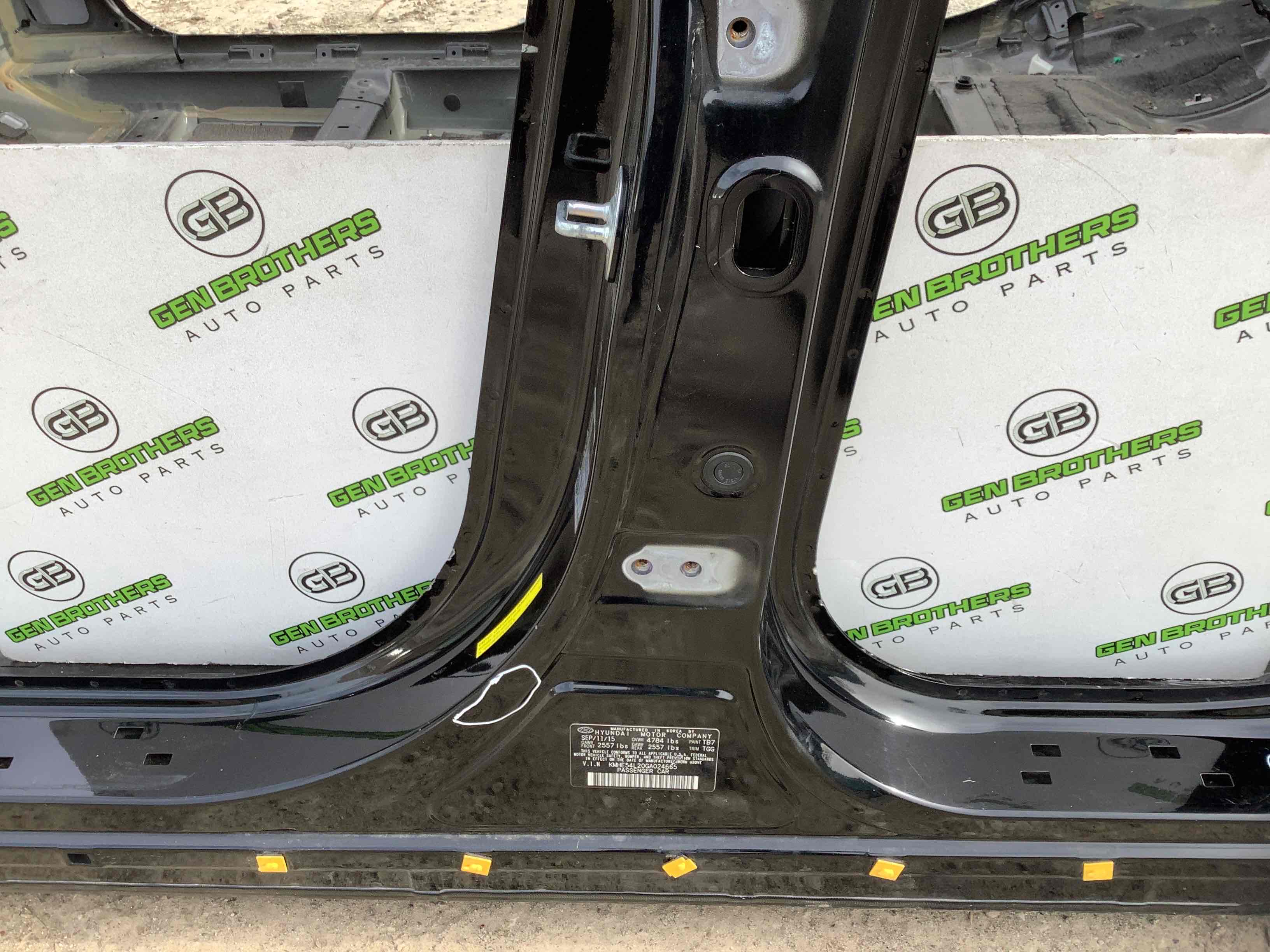 Стійки кузова та пороги