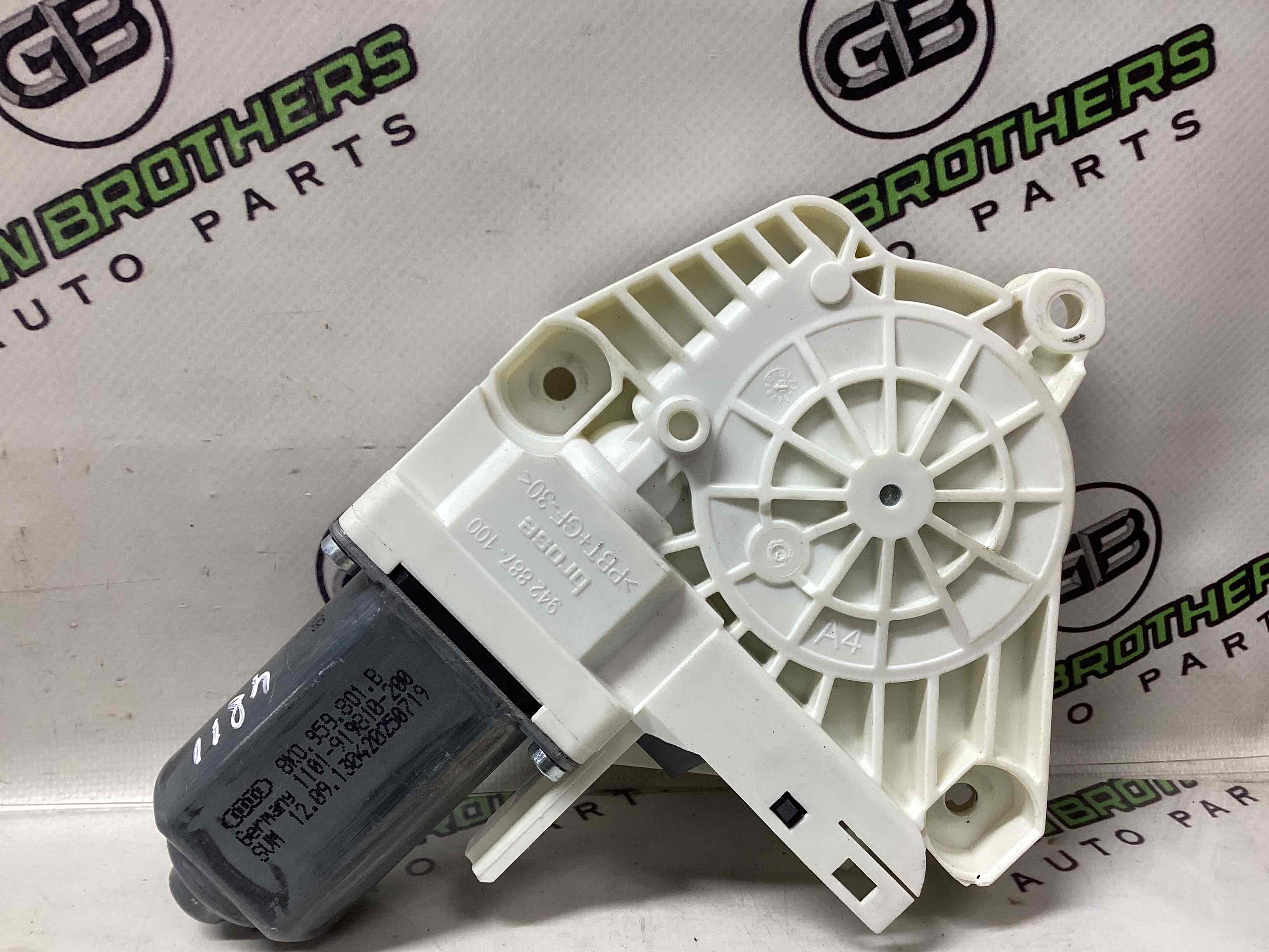 Моторчик стеклоподъемника