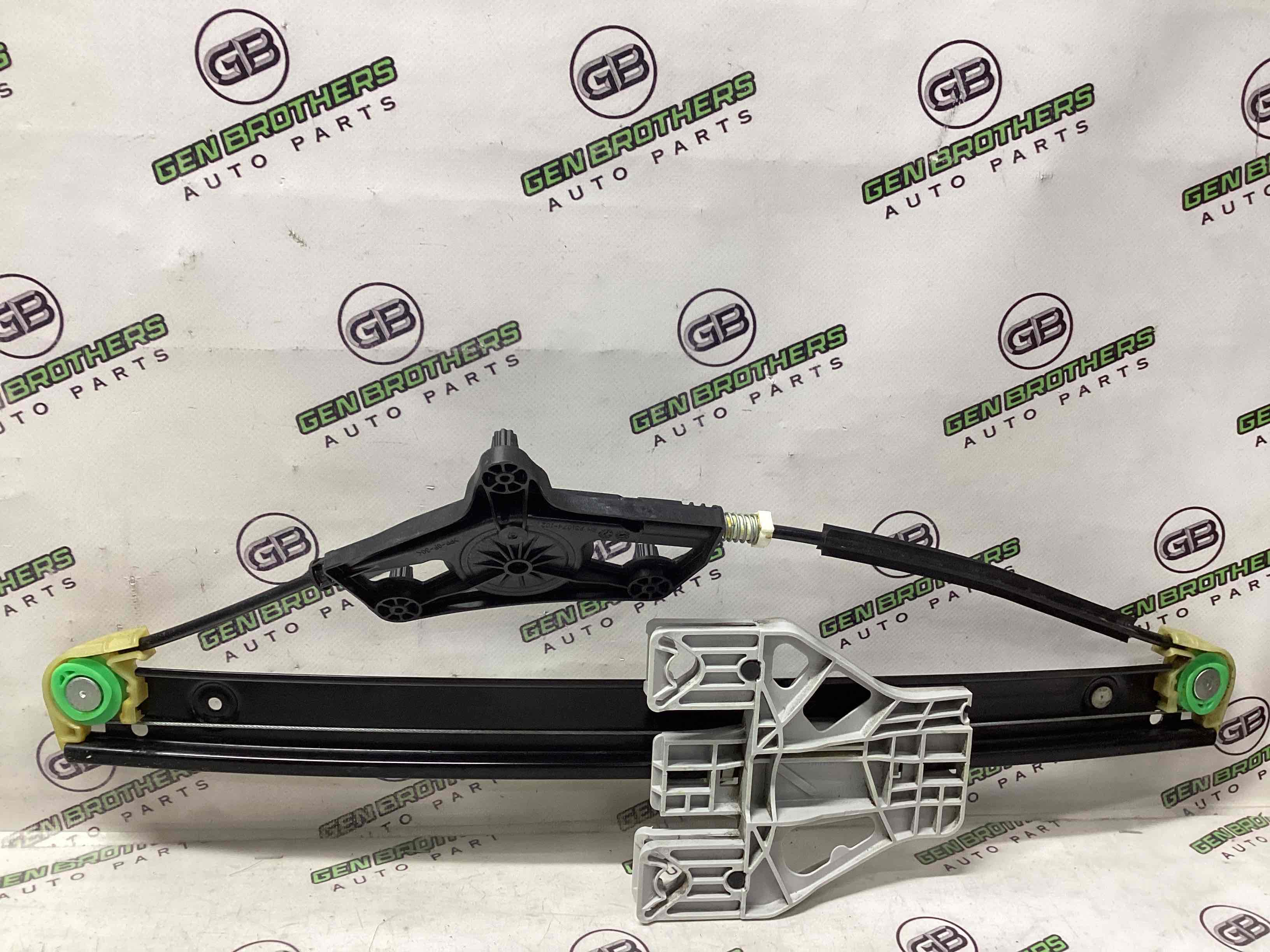 Стеклоподъемник задний правый