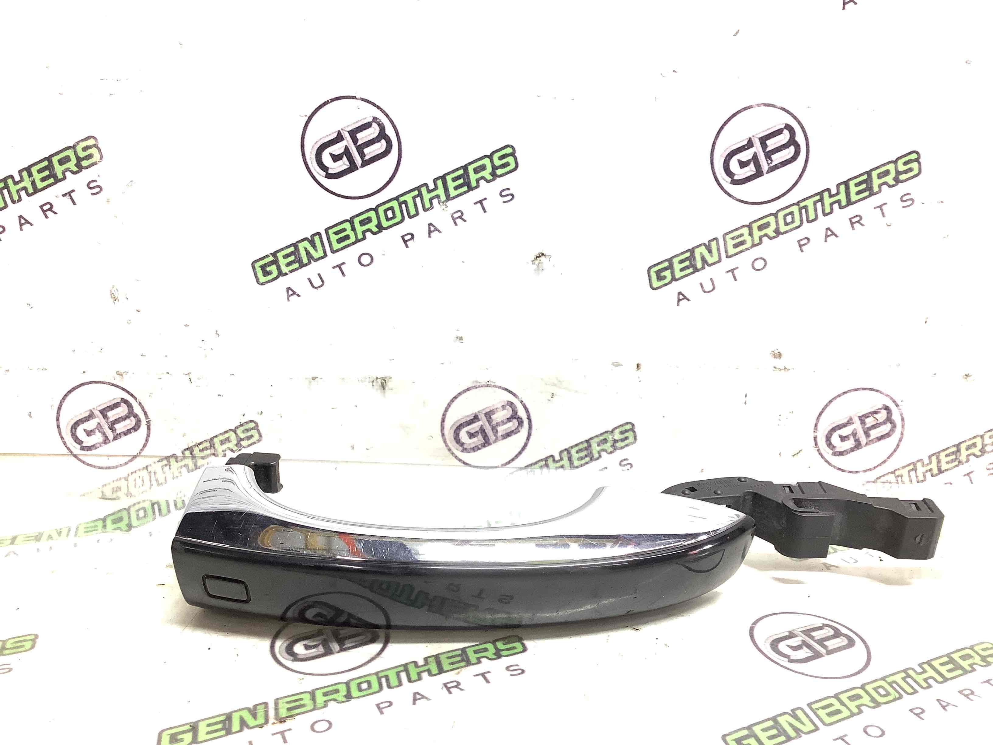 Ручка дверей салона внутренняя, поручень