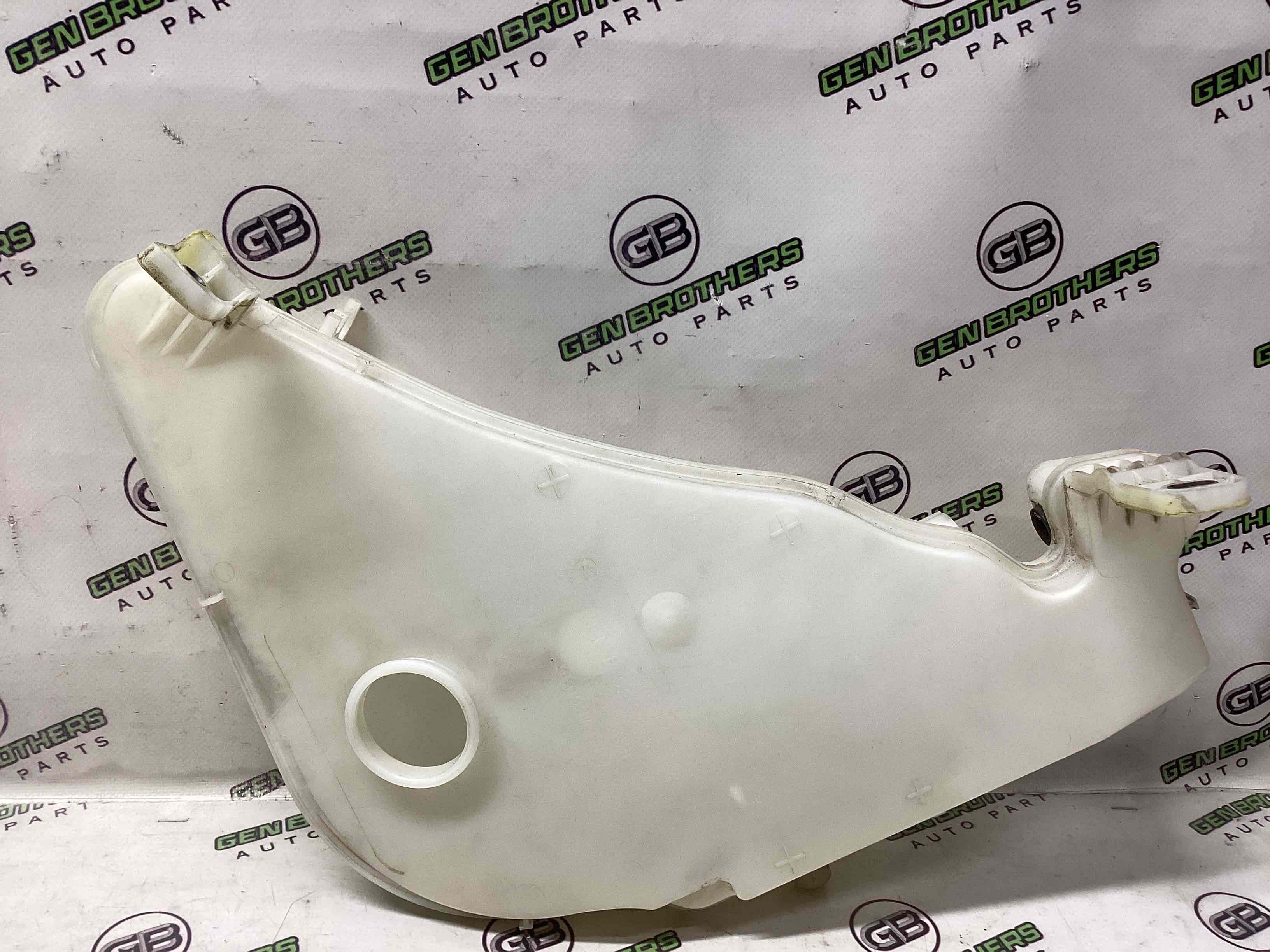 Бачок омывателя