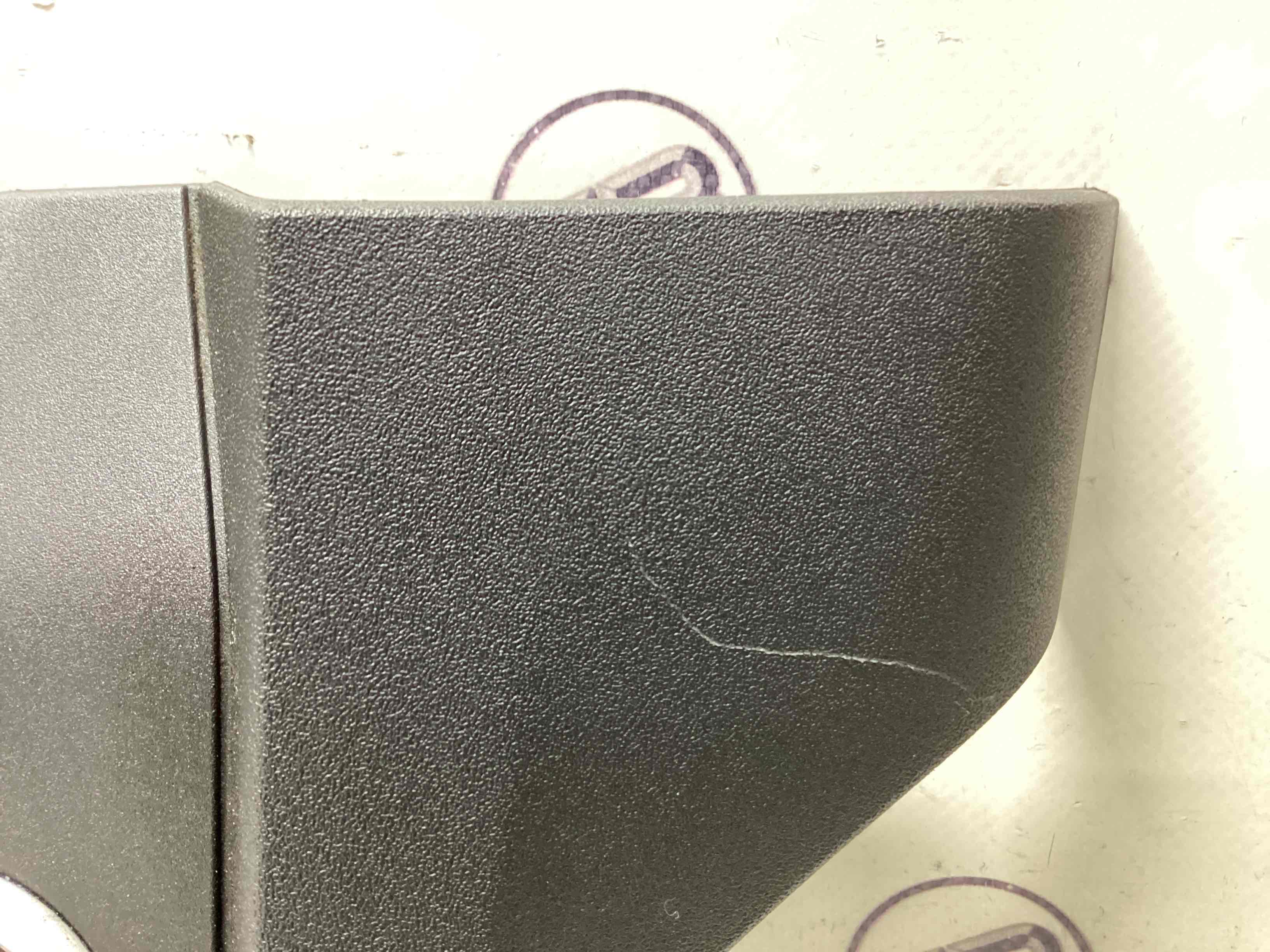 Крышка двигателя декоративная