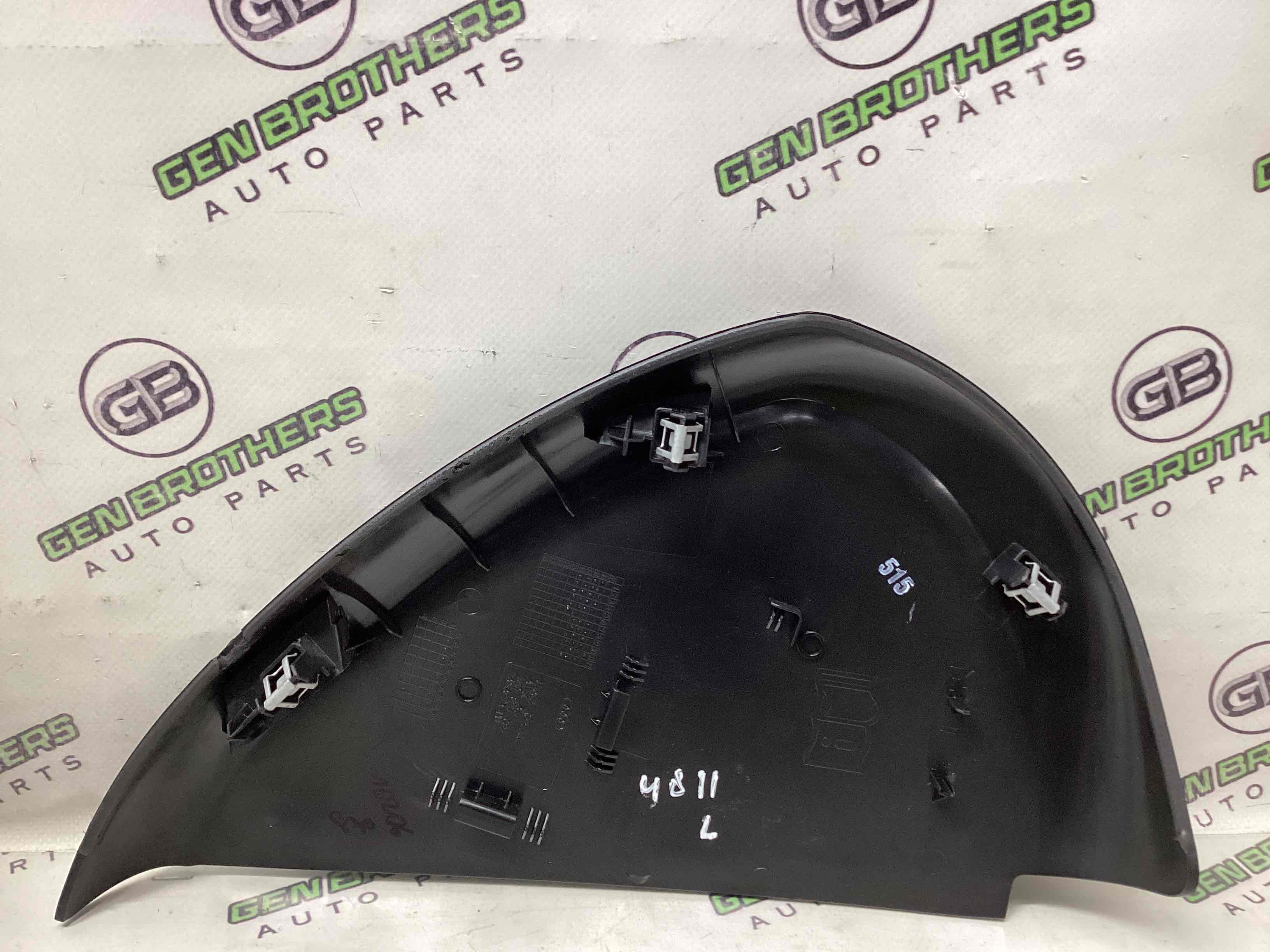 Обшивка приборной панели торпедо