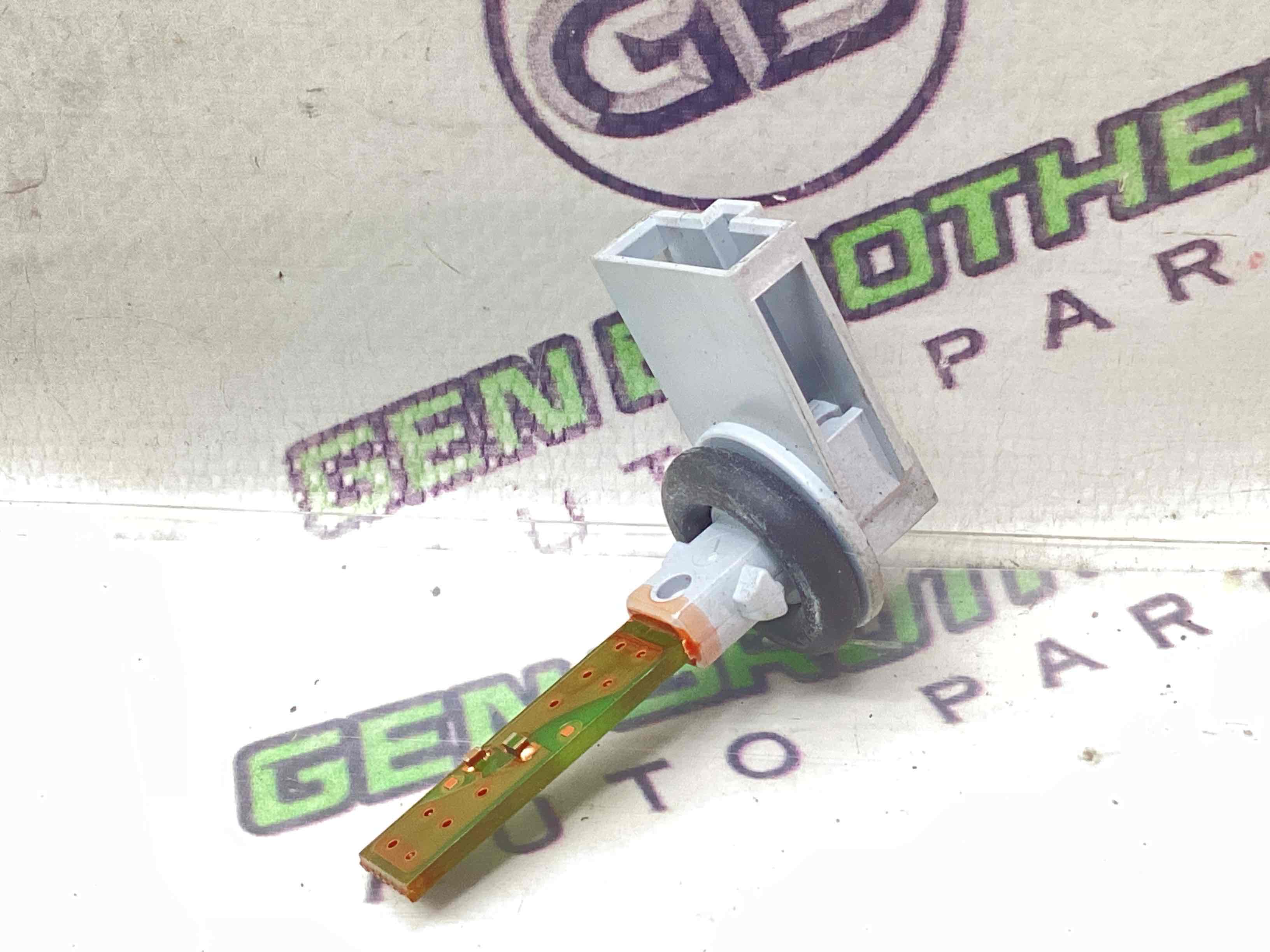 Датчик температуры воздуха в салоне