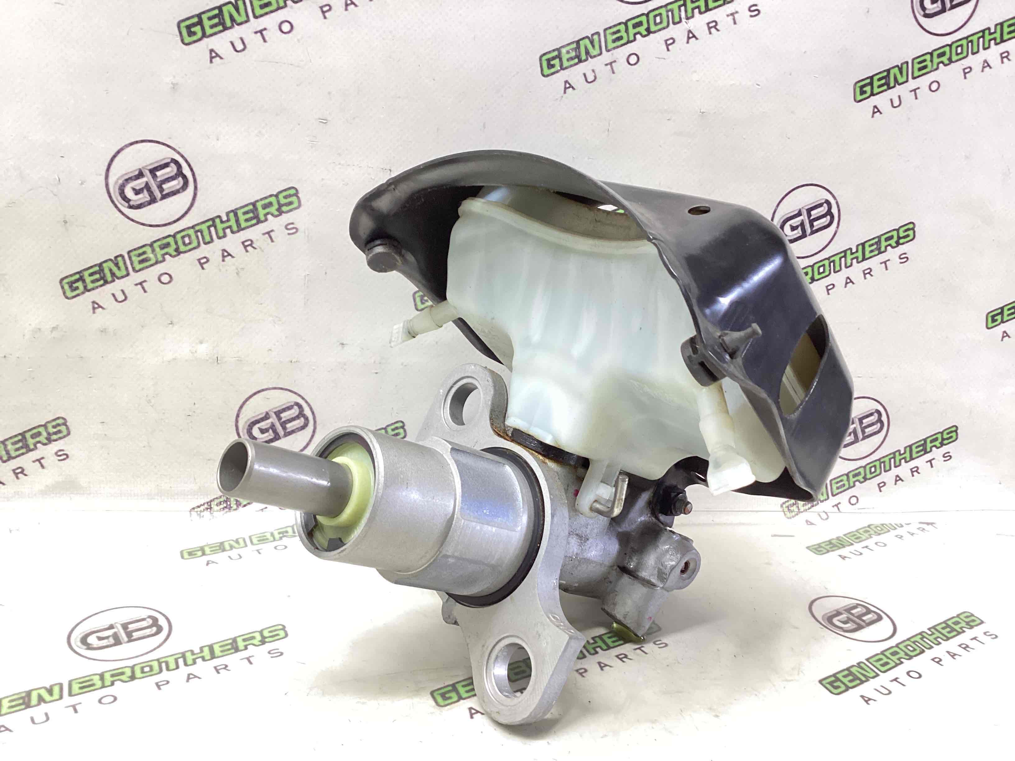 Цилиндр тормозной главный