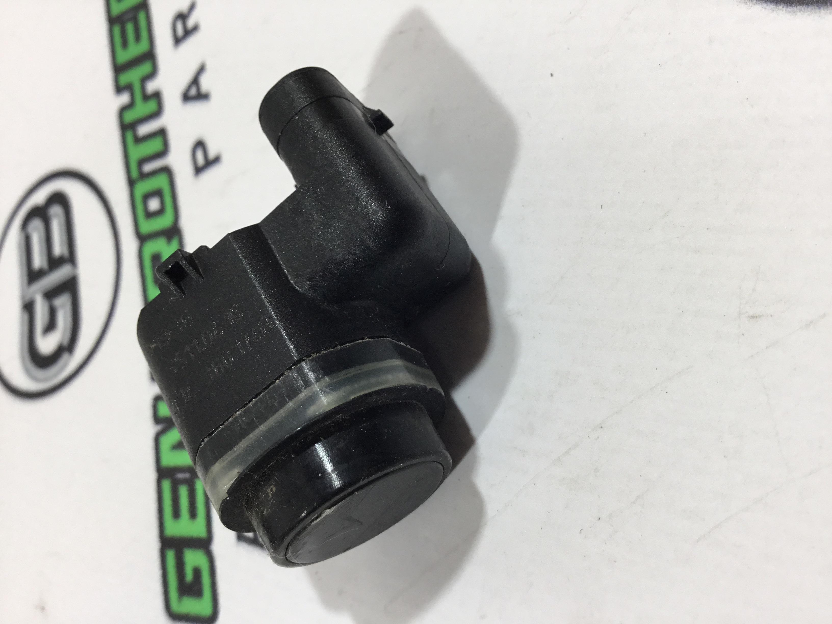 Парктронік, кріплення, корпус