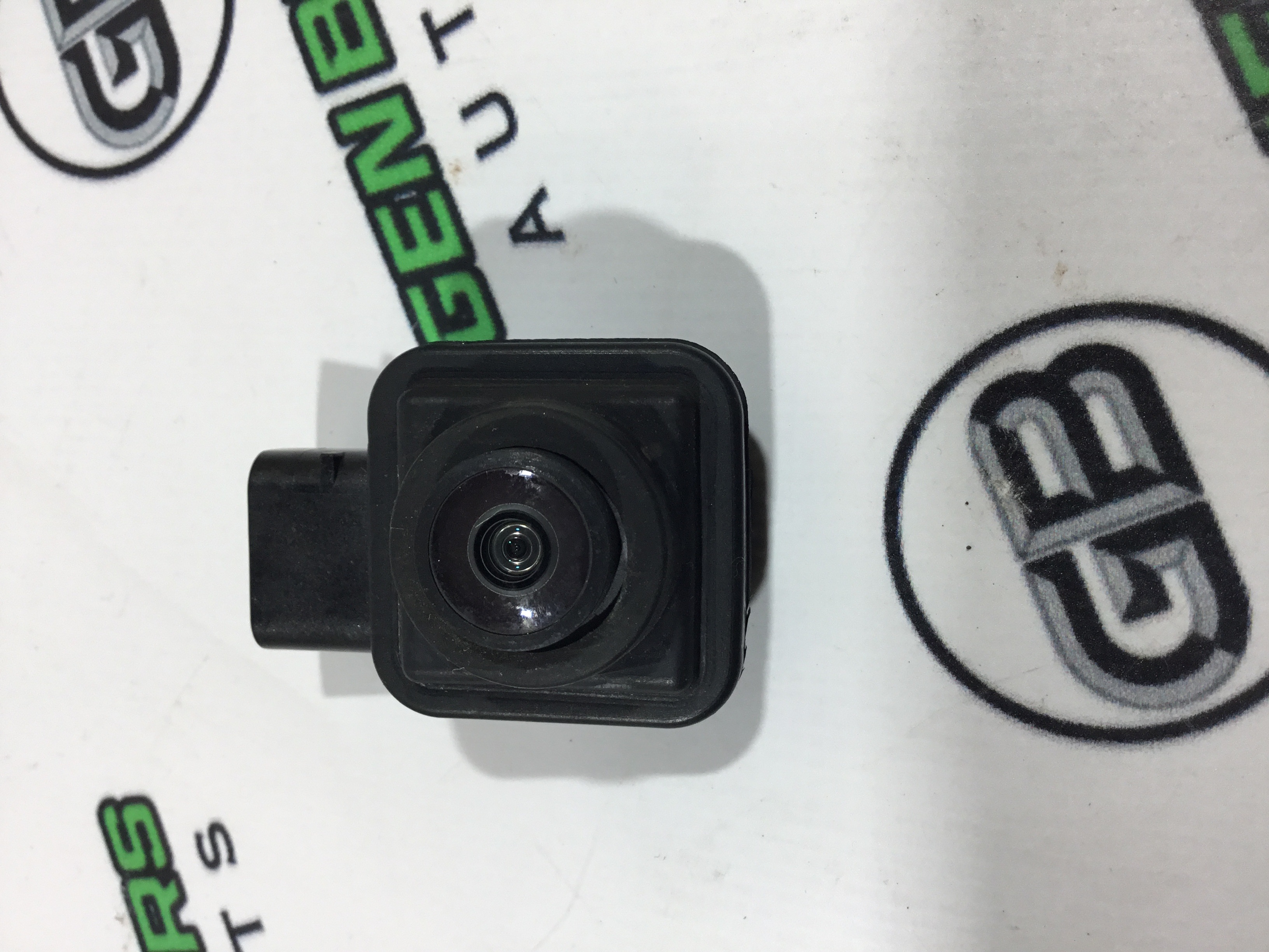 Камера, кріплення камери, корпус