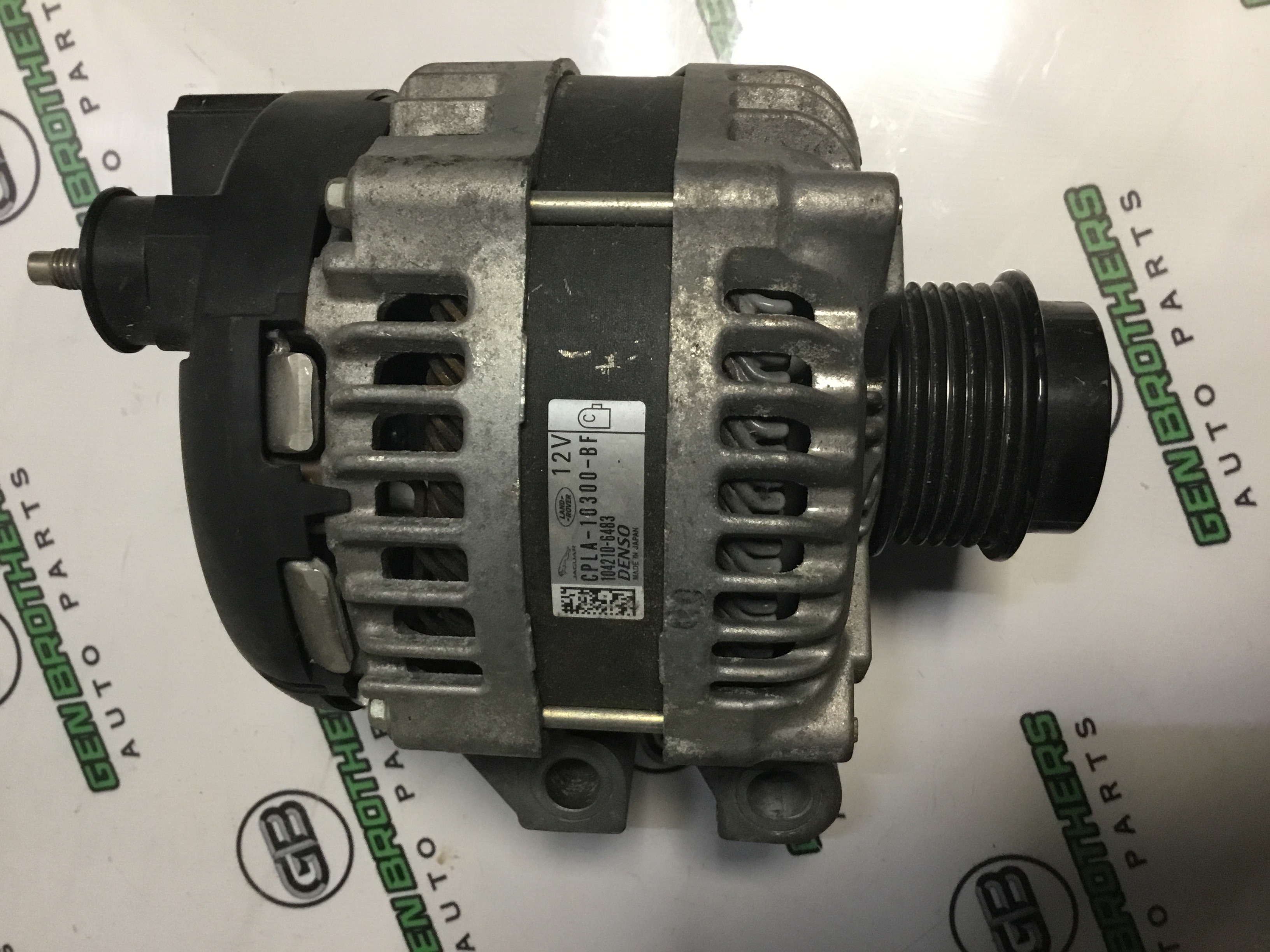 Генератор, кронштейн генератора