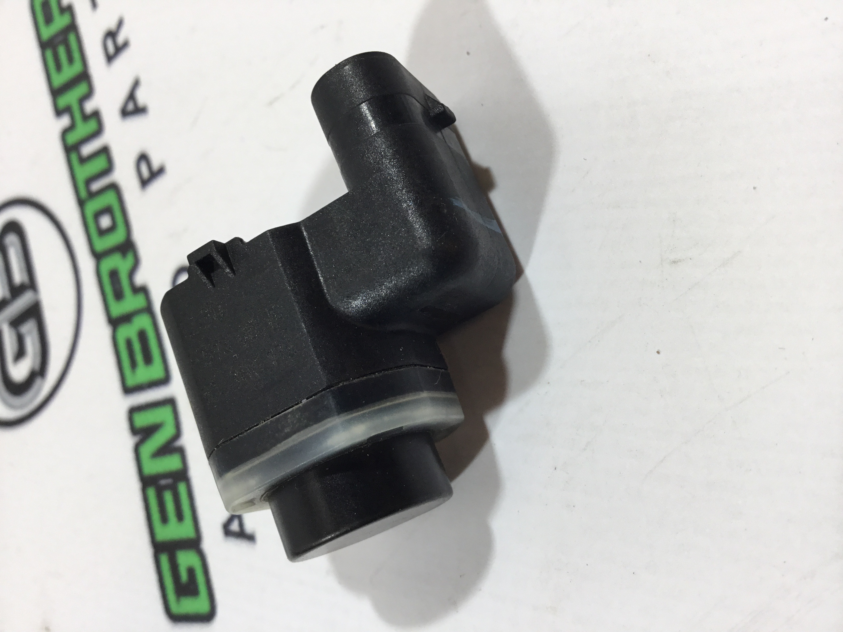 Парктронік, кріплення, корпус