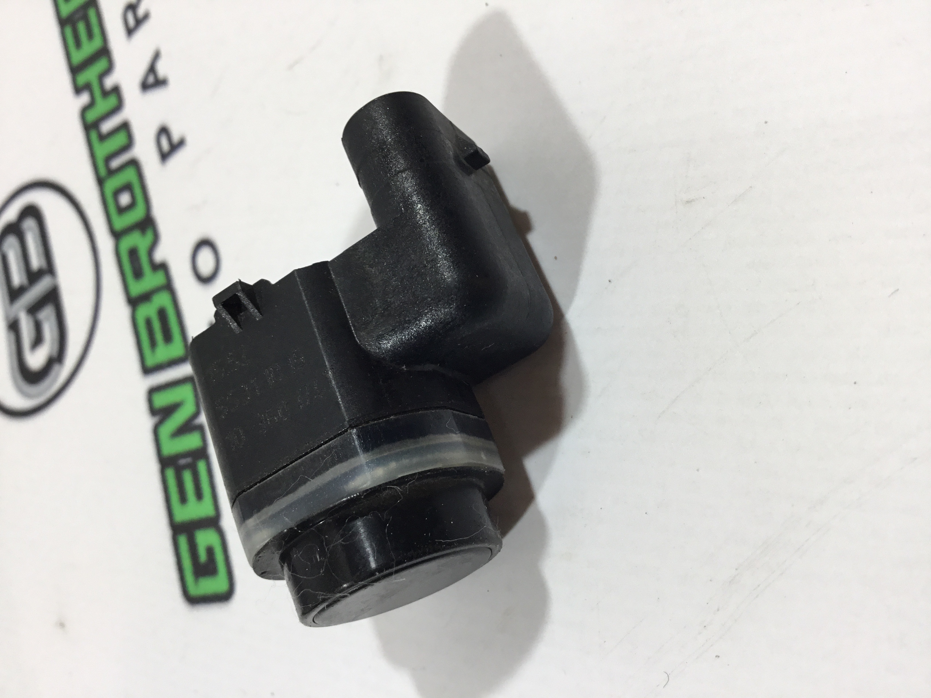 Парктронік, кріплення, корпус