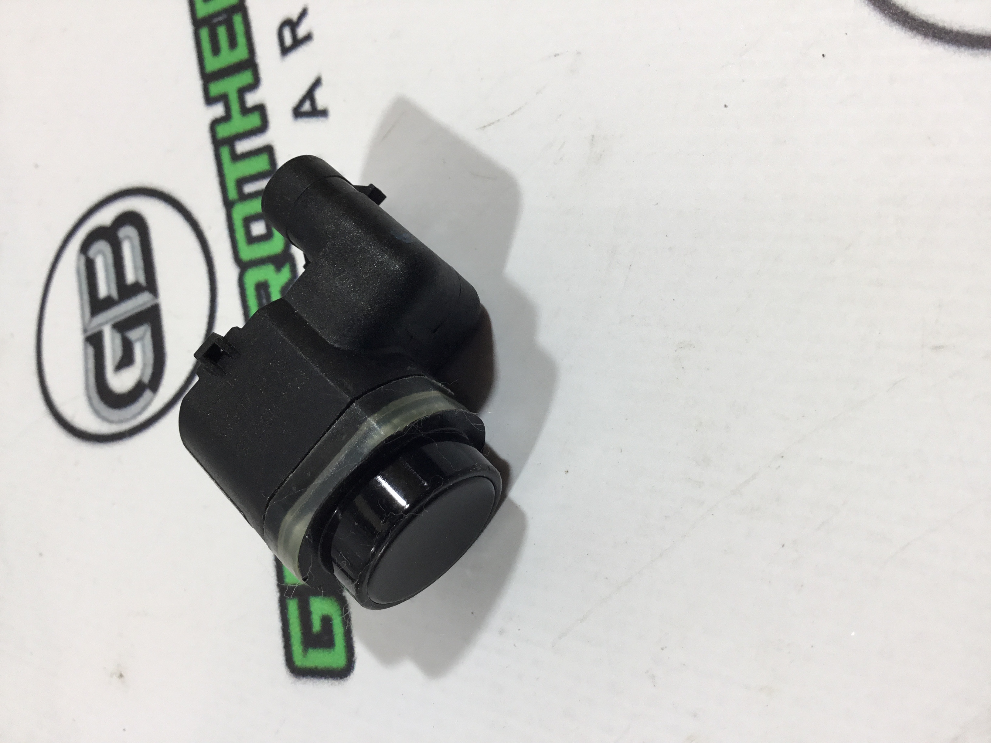 Парктронік, кріплення, корпус