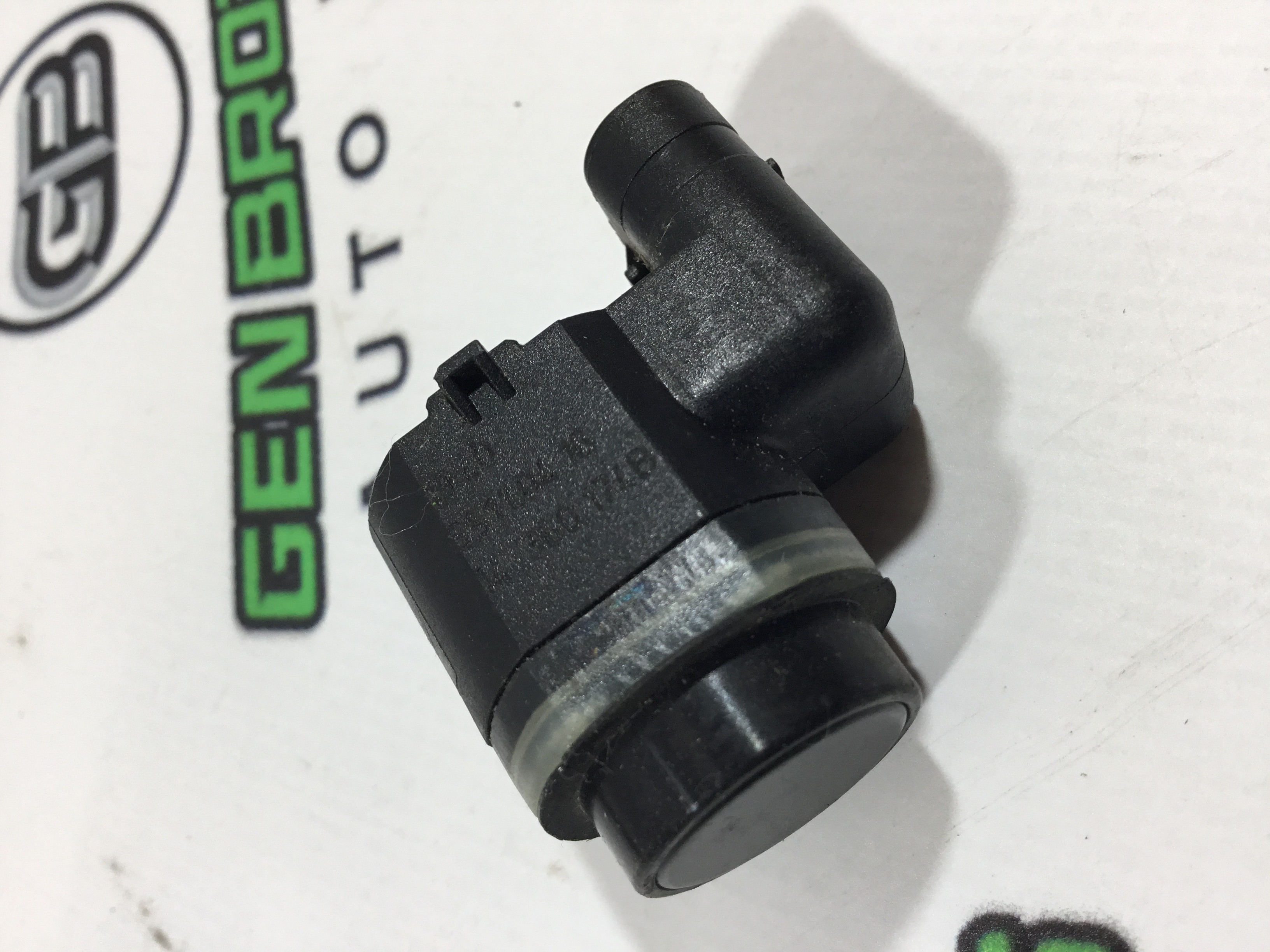 Парктронік, кріплення, корпус