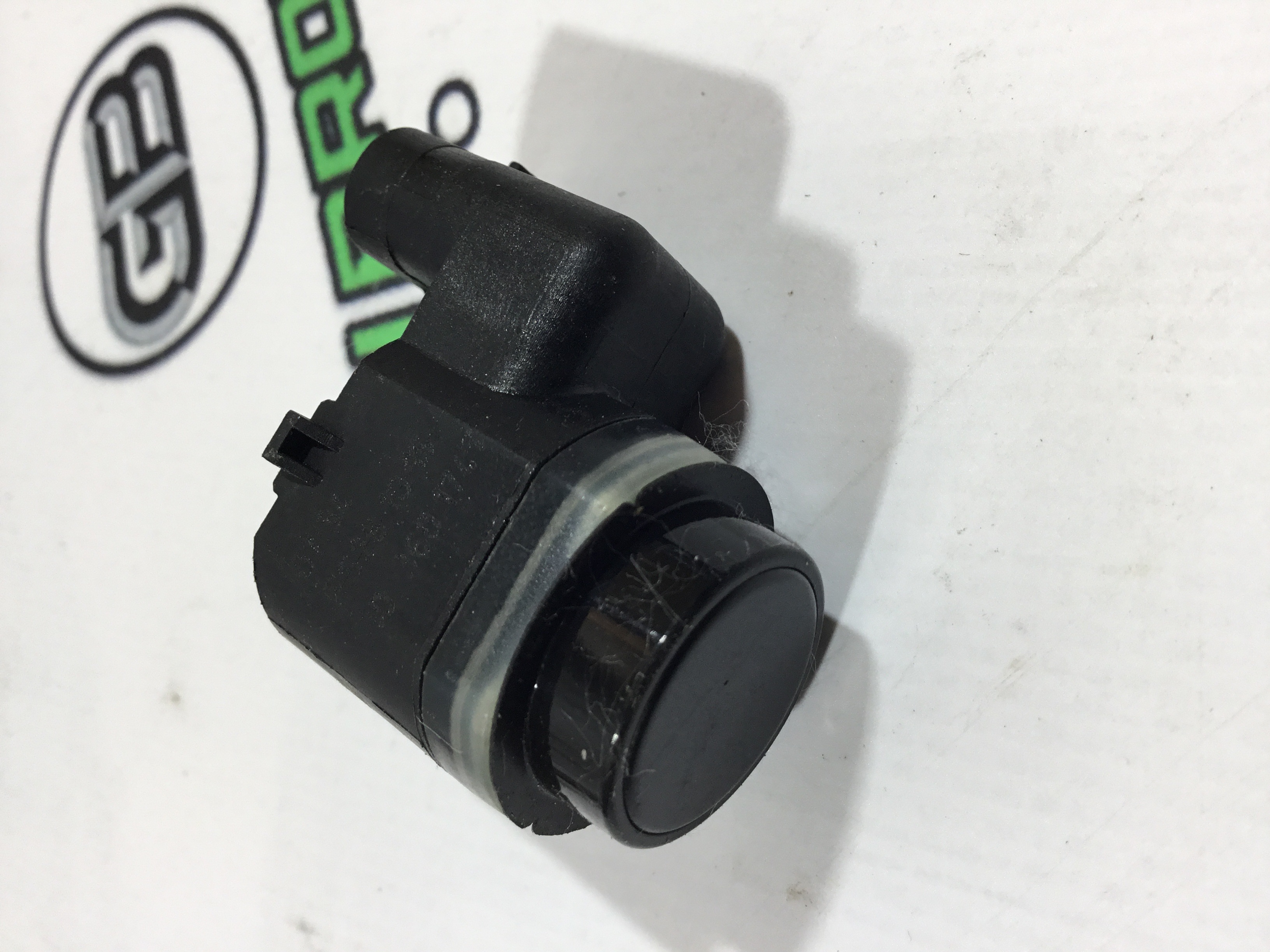 Парктронік, кріплення, корпус