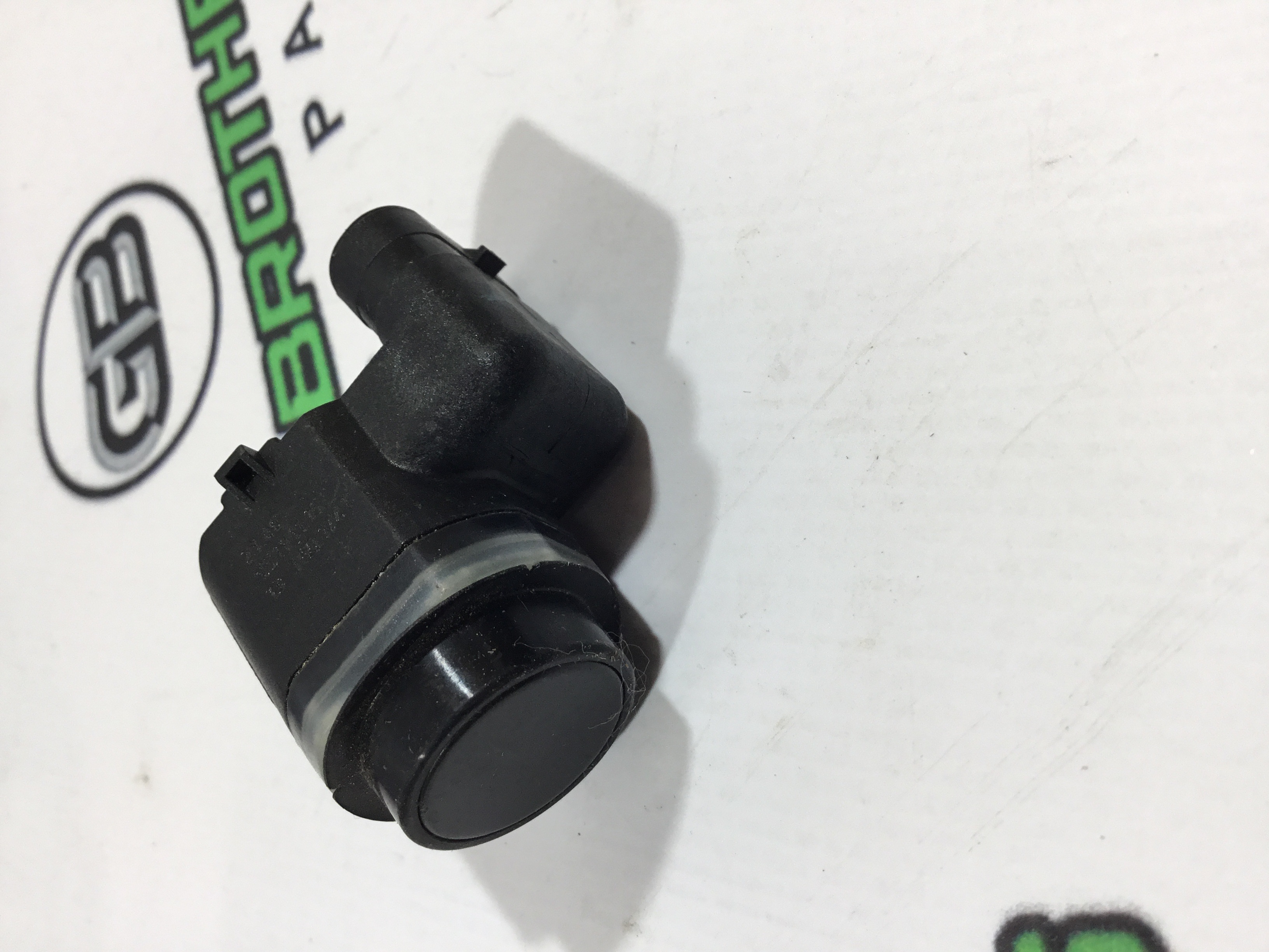 Парктронік, кріплення, корпус