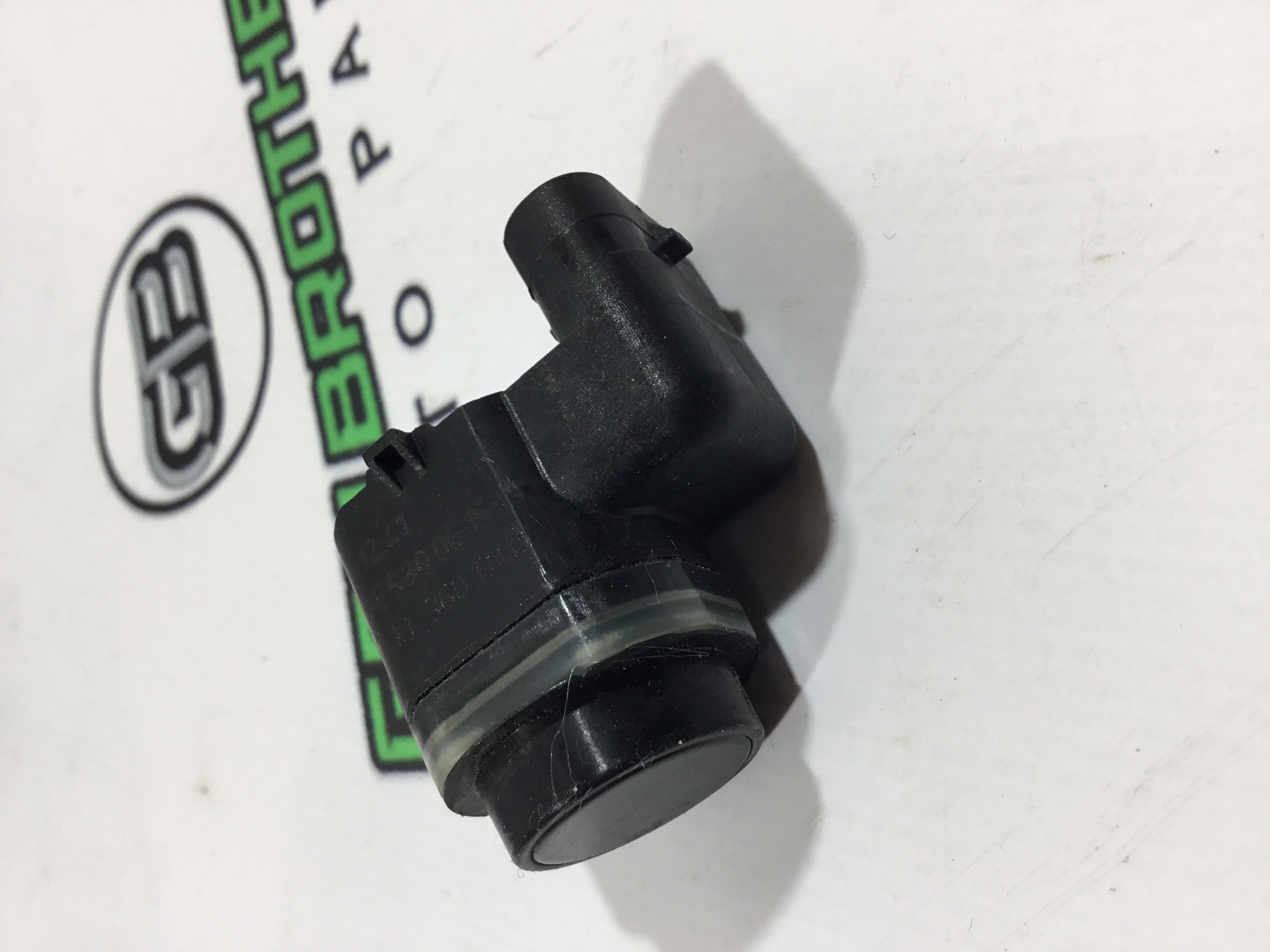 Парктронік, кріплення, корпус