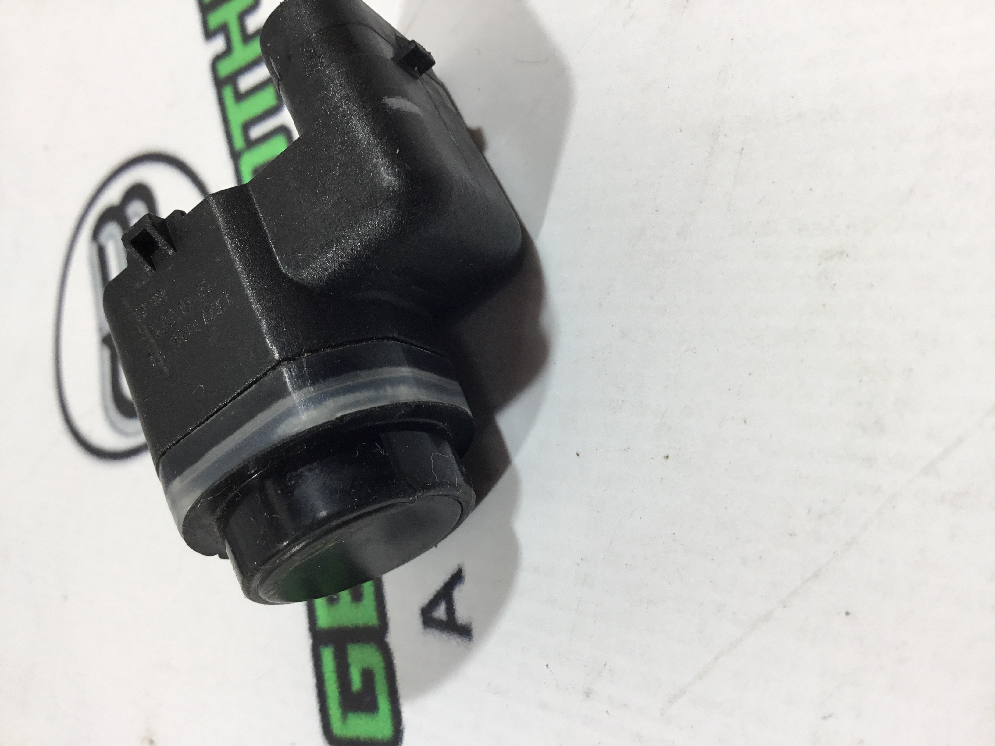 Парктронік, кріплення, корпус