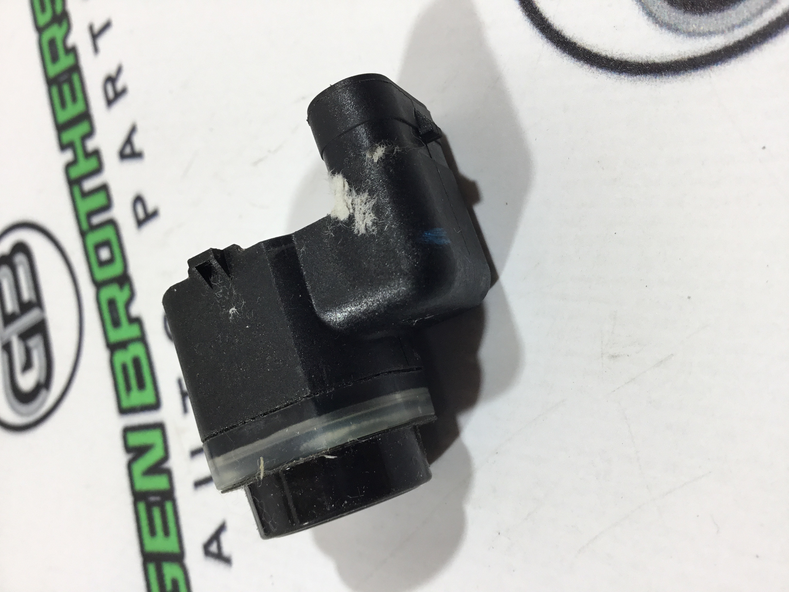 Парктронік, кріплення, корпус