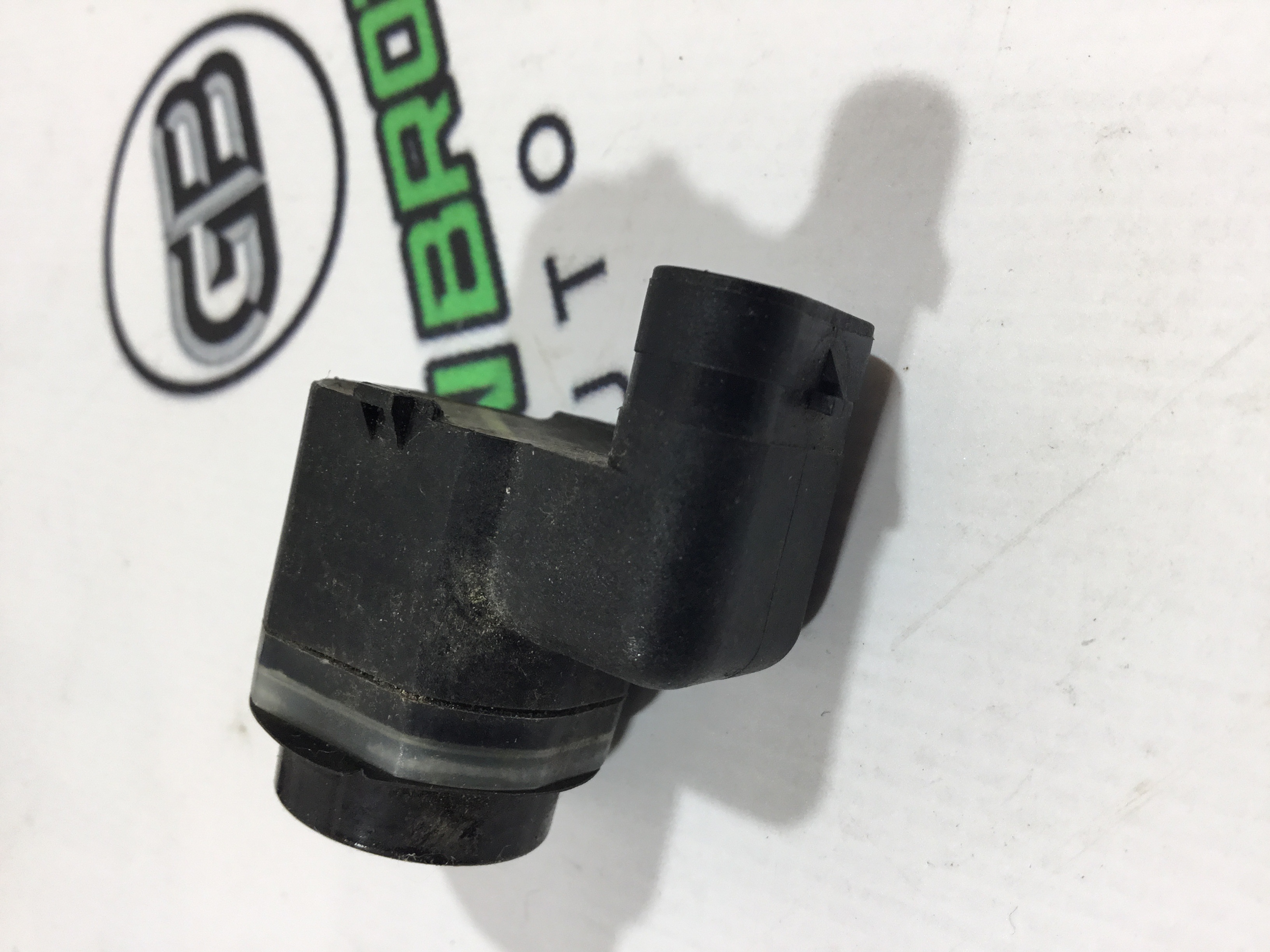 Парктронік, кріплення, корпус