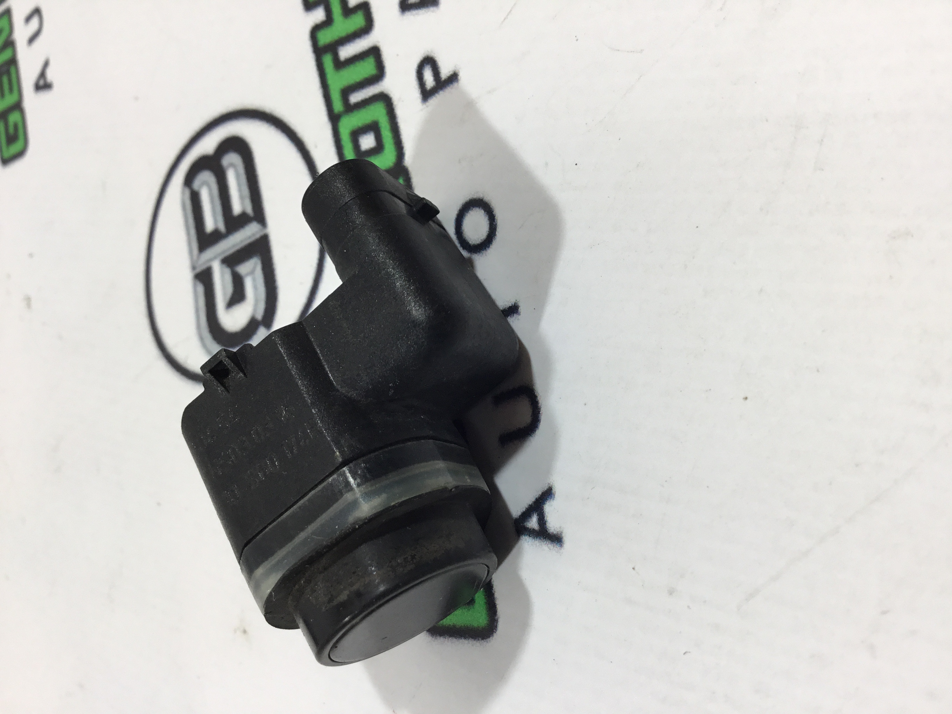 Парктронік, кріплення, корпус