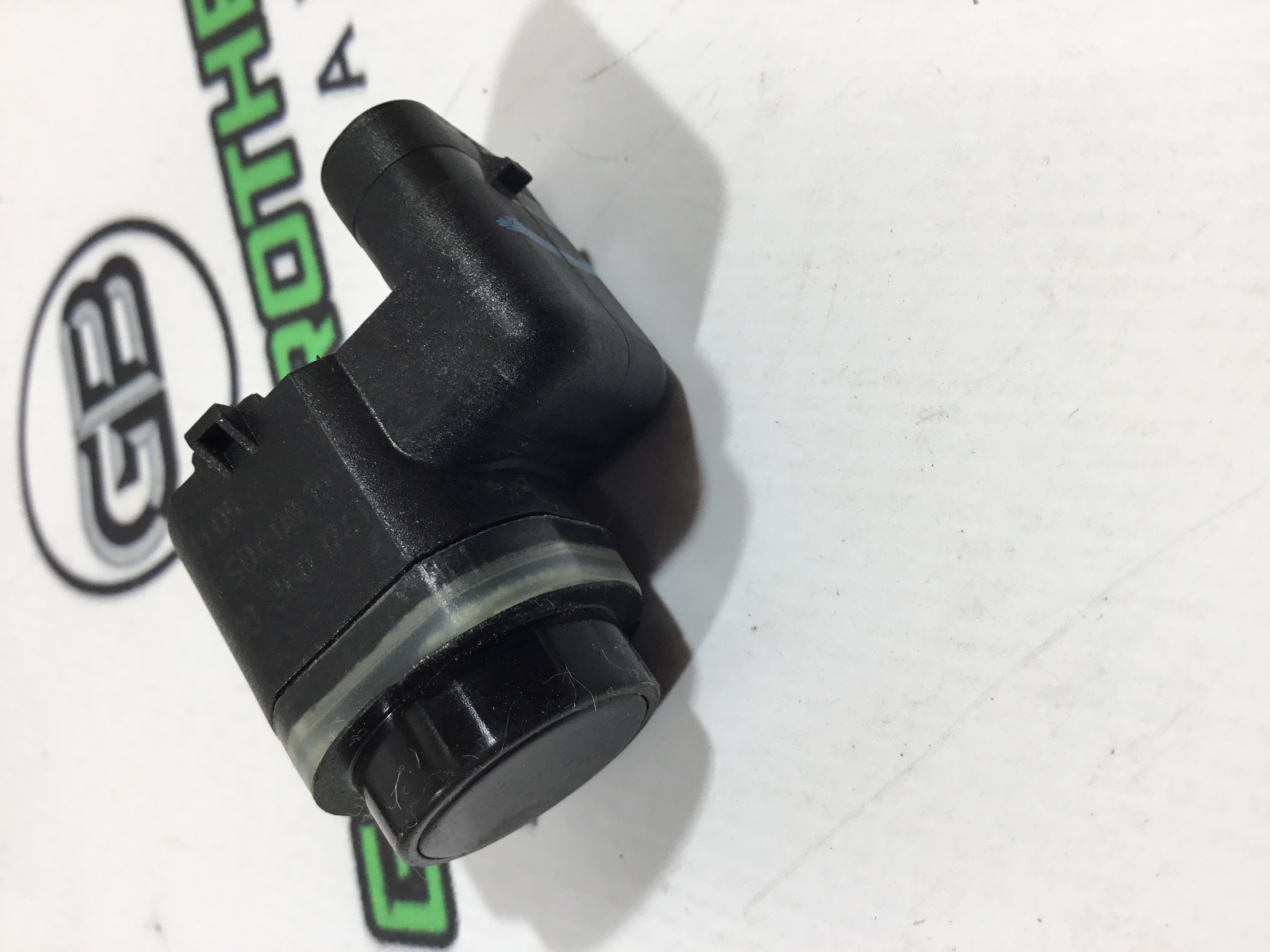 Парктронік, кріплення, корпус