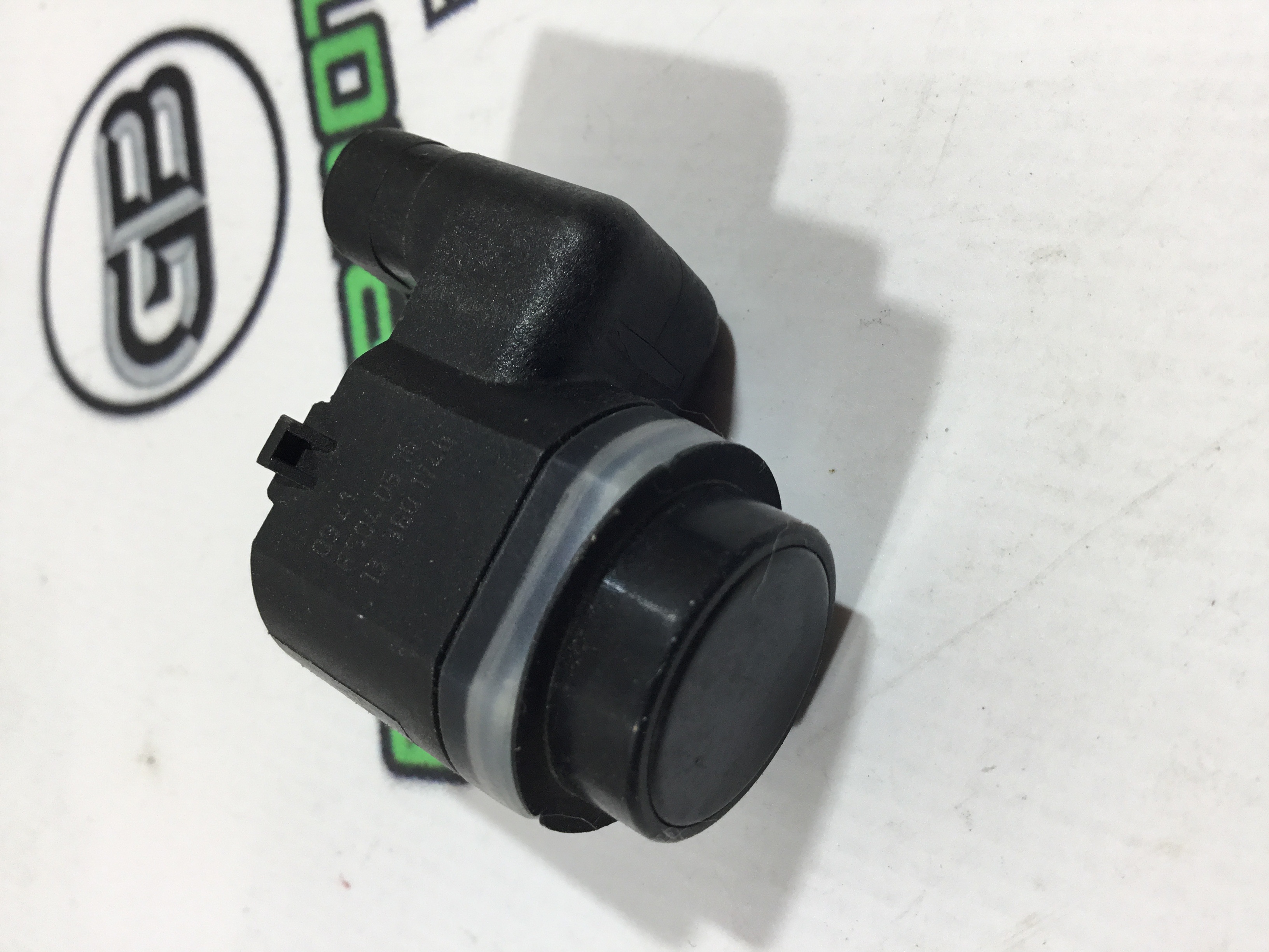 Парктронік, кріплення, корпус