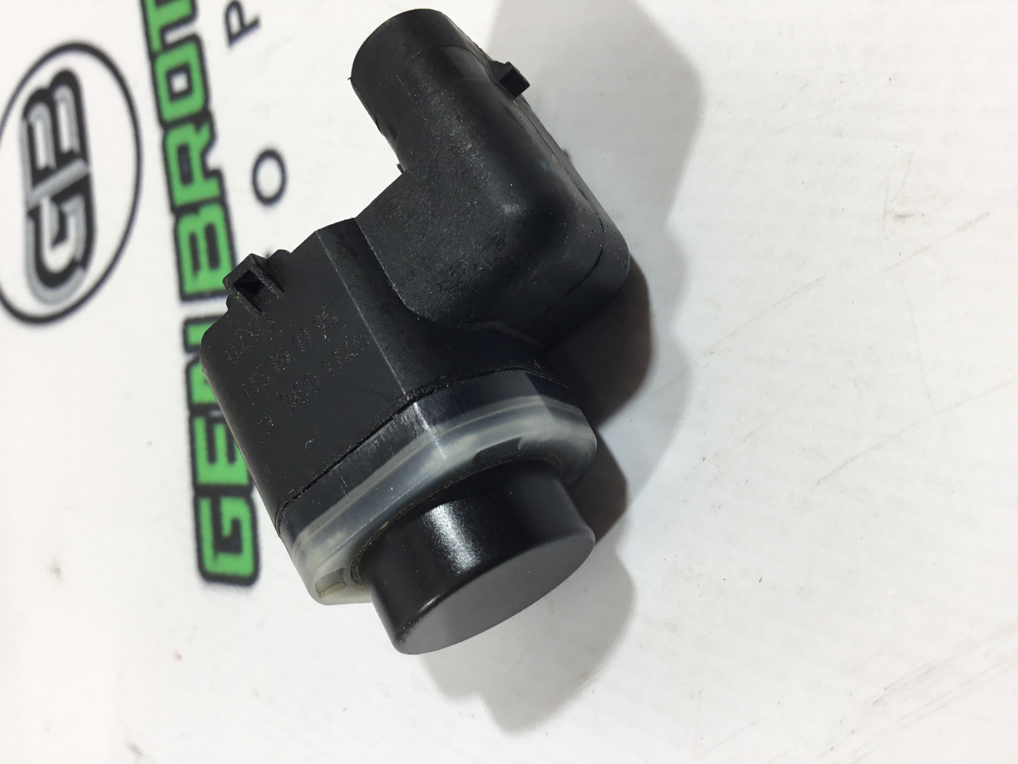 Парктронік, кріплення, корпус