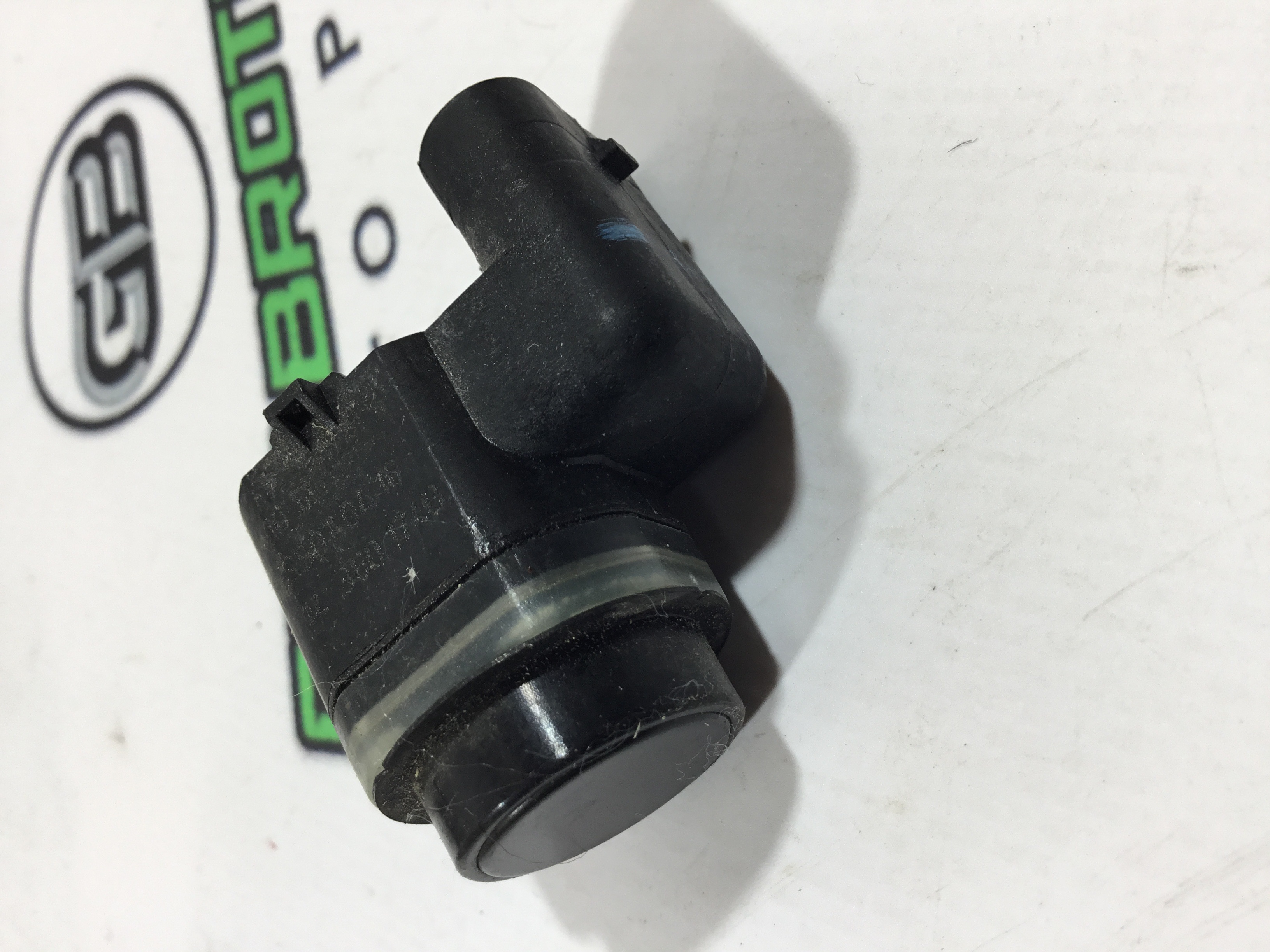 Парктронік, кріплення, корпус