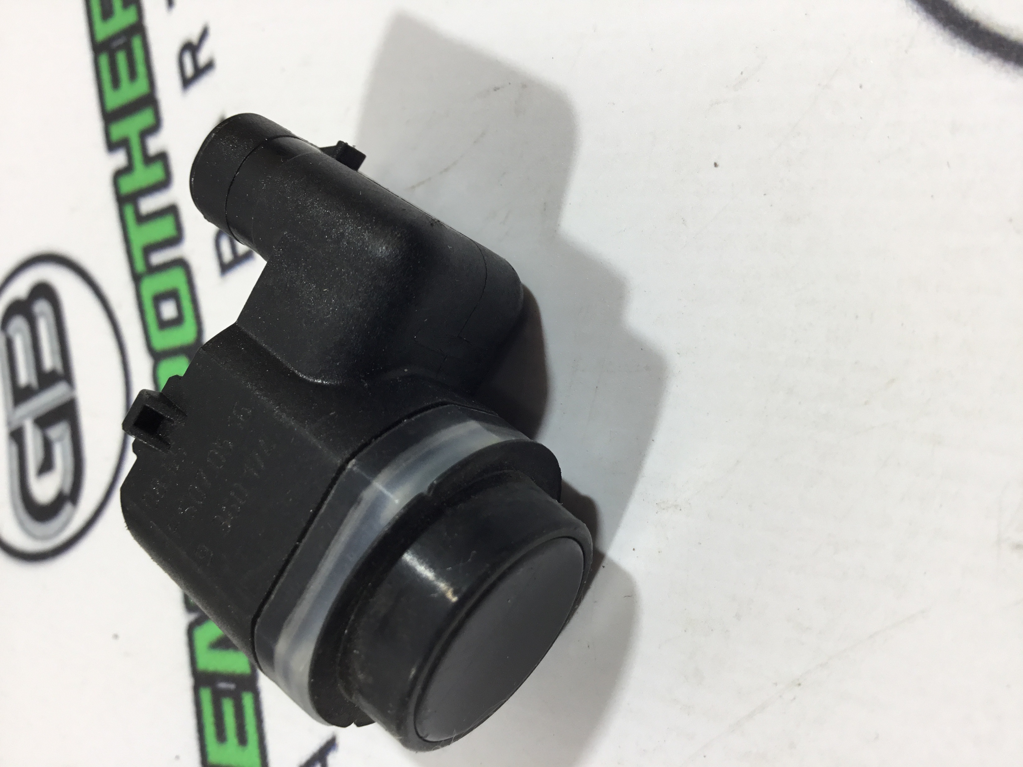 Парктронік, кріплення, корпус