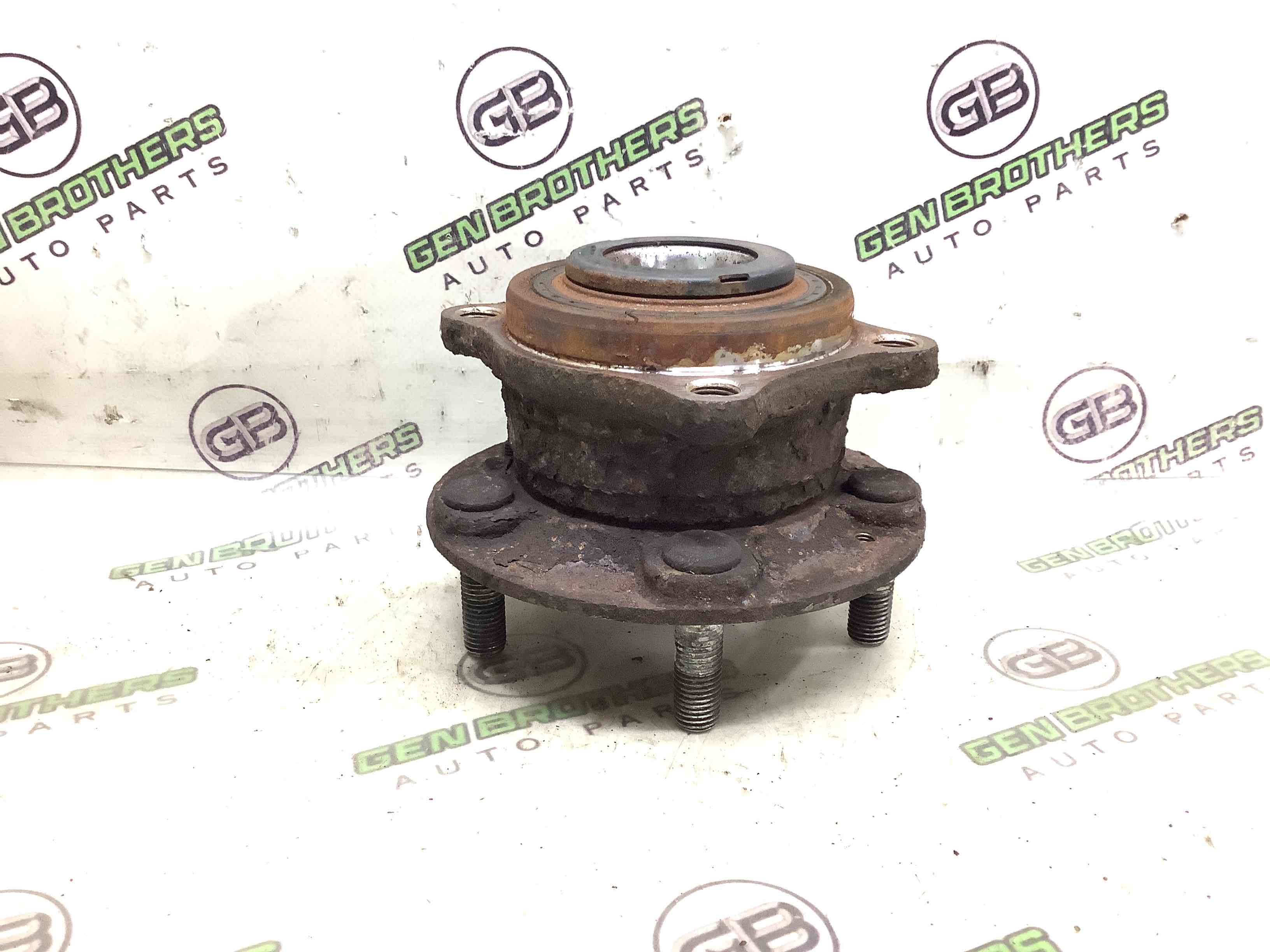 Ступиця передня