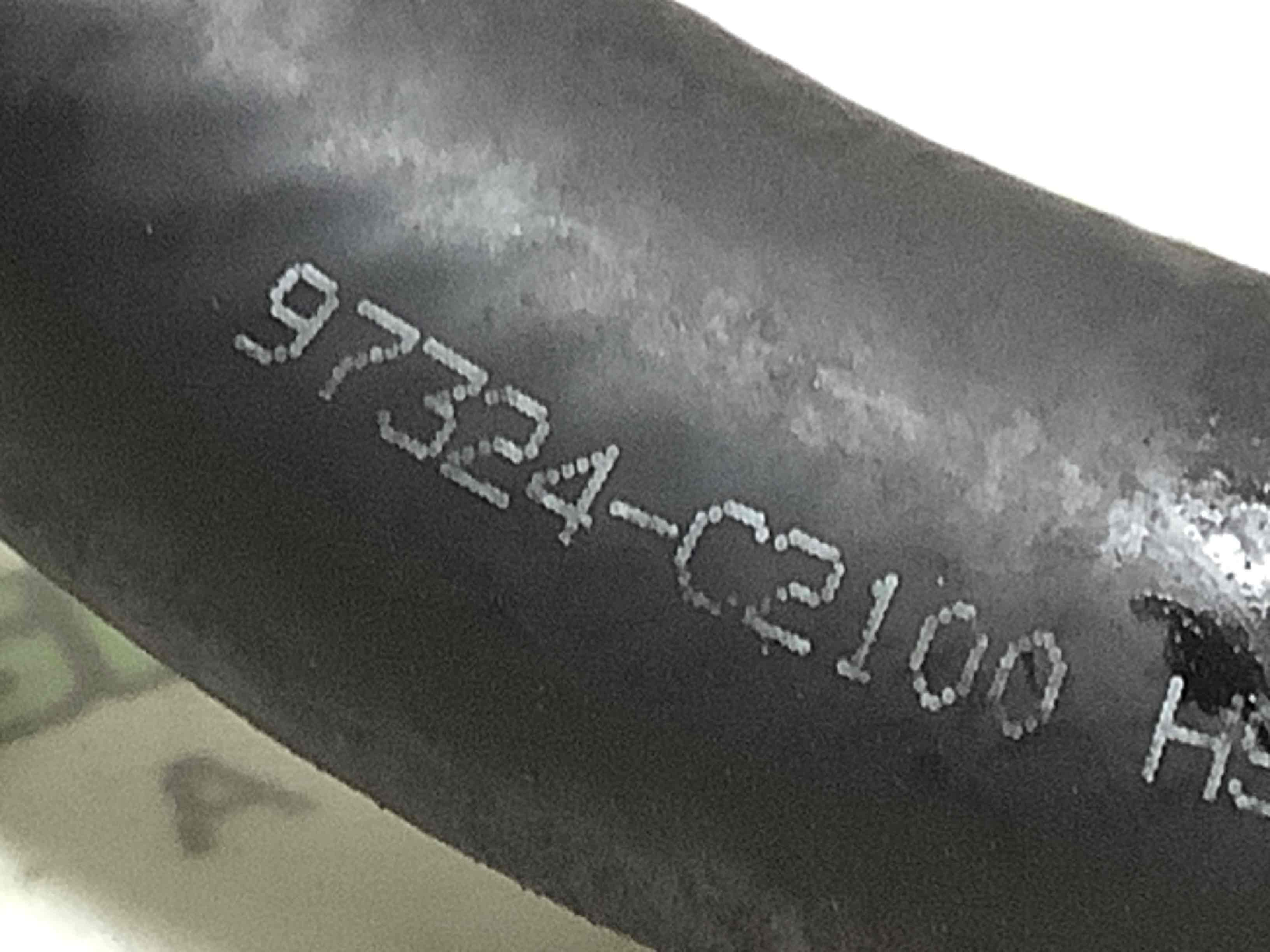 Патрубок трубопровід, шланг